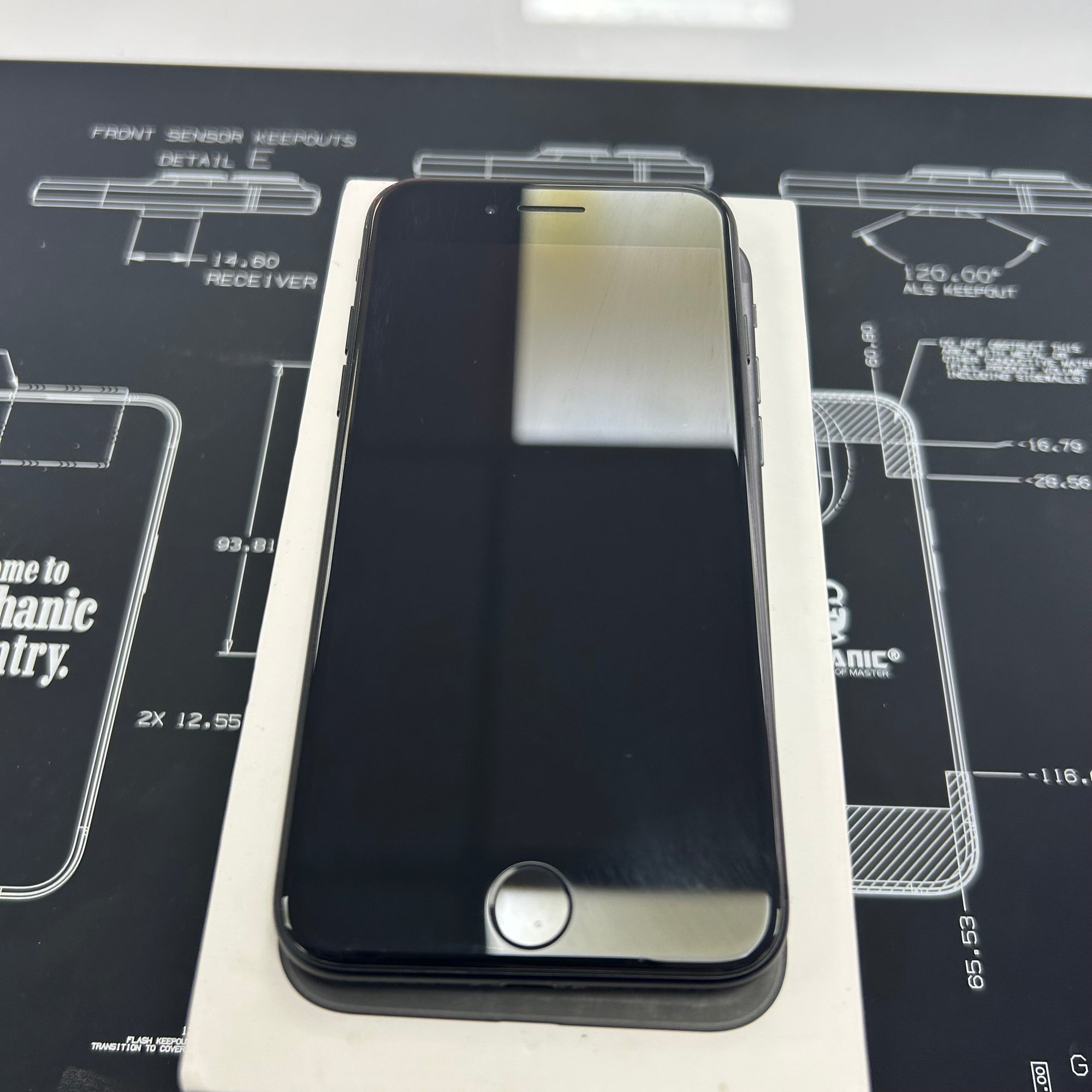 Apple iPhone 7 128GB Black Unlocked