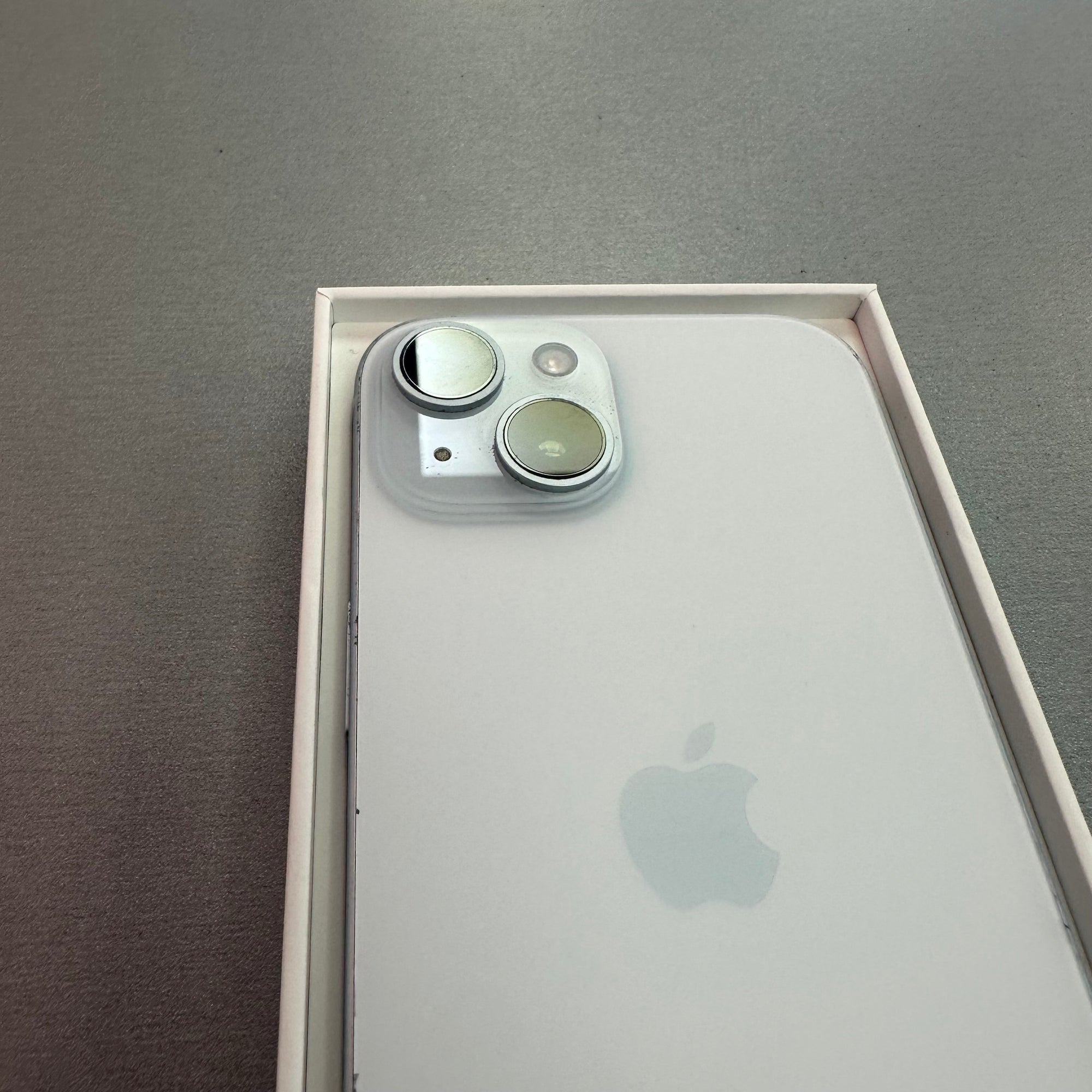 Apple iPhone 15 128GB Blue 100% Battery Health