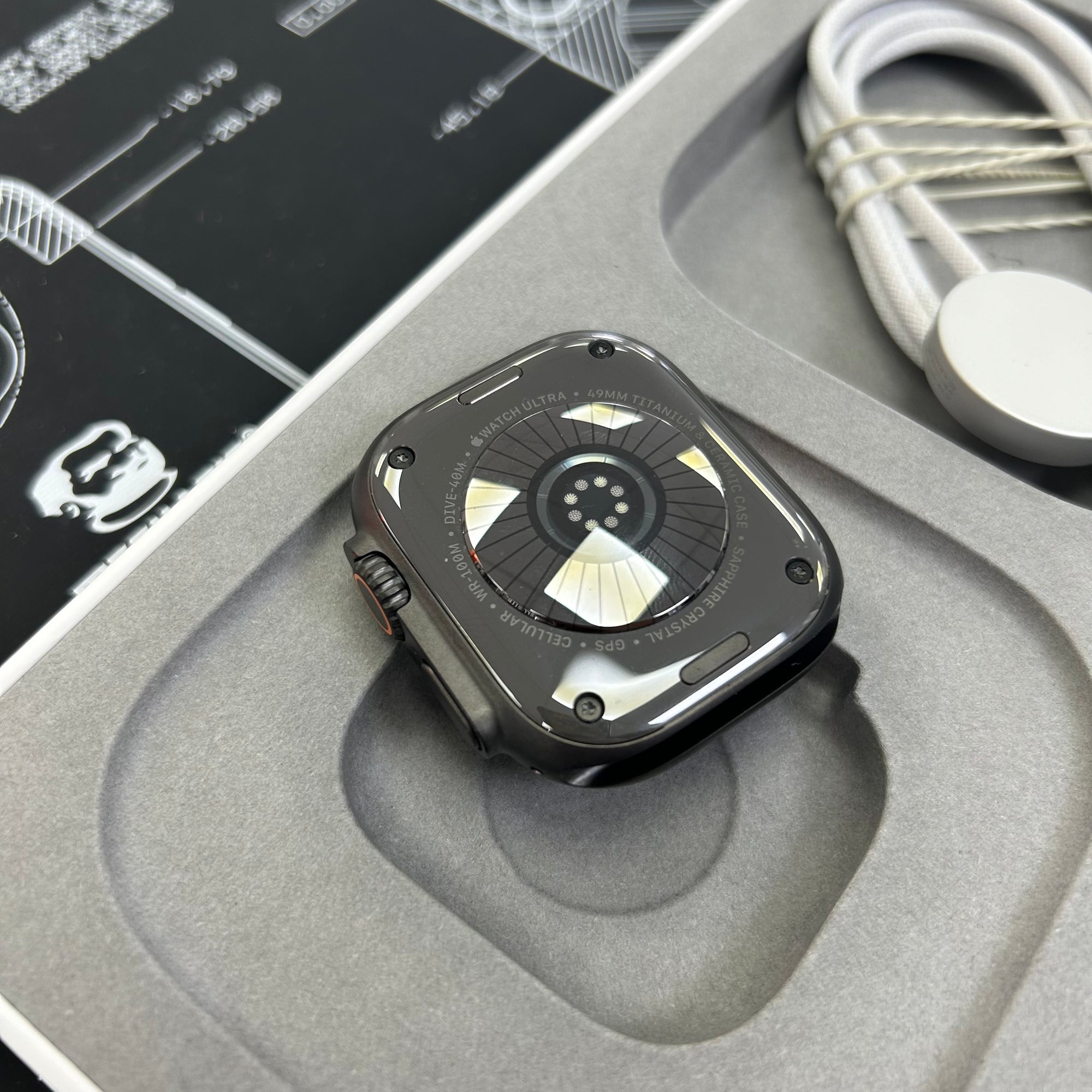 Apple Watch Ultra 4 49mm in Black Titanium Like New
