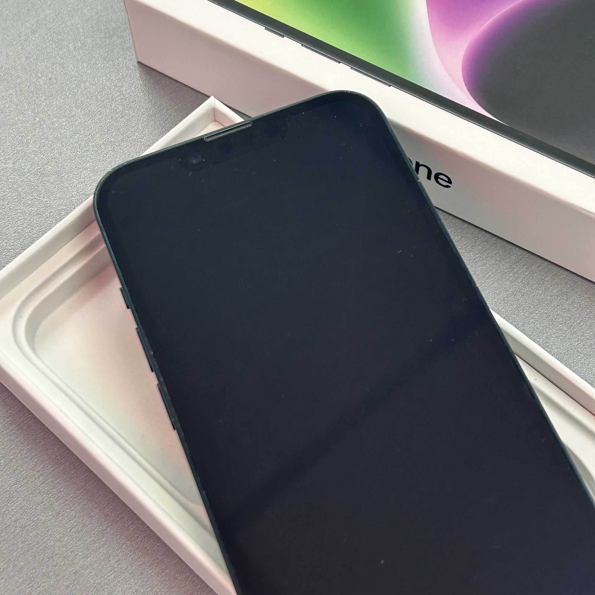 Apple iPhone 14 128GB Midnight - 87% Battery Health