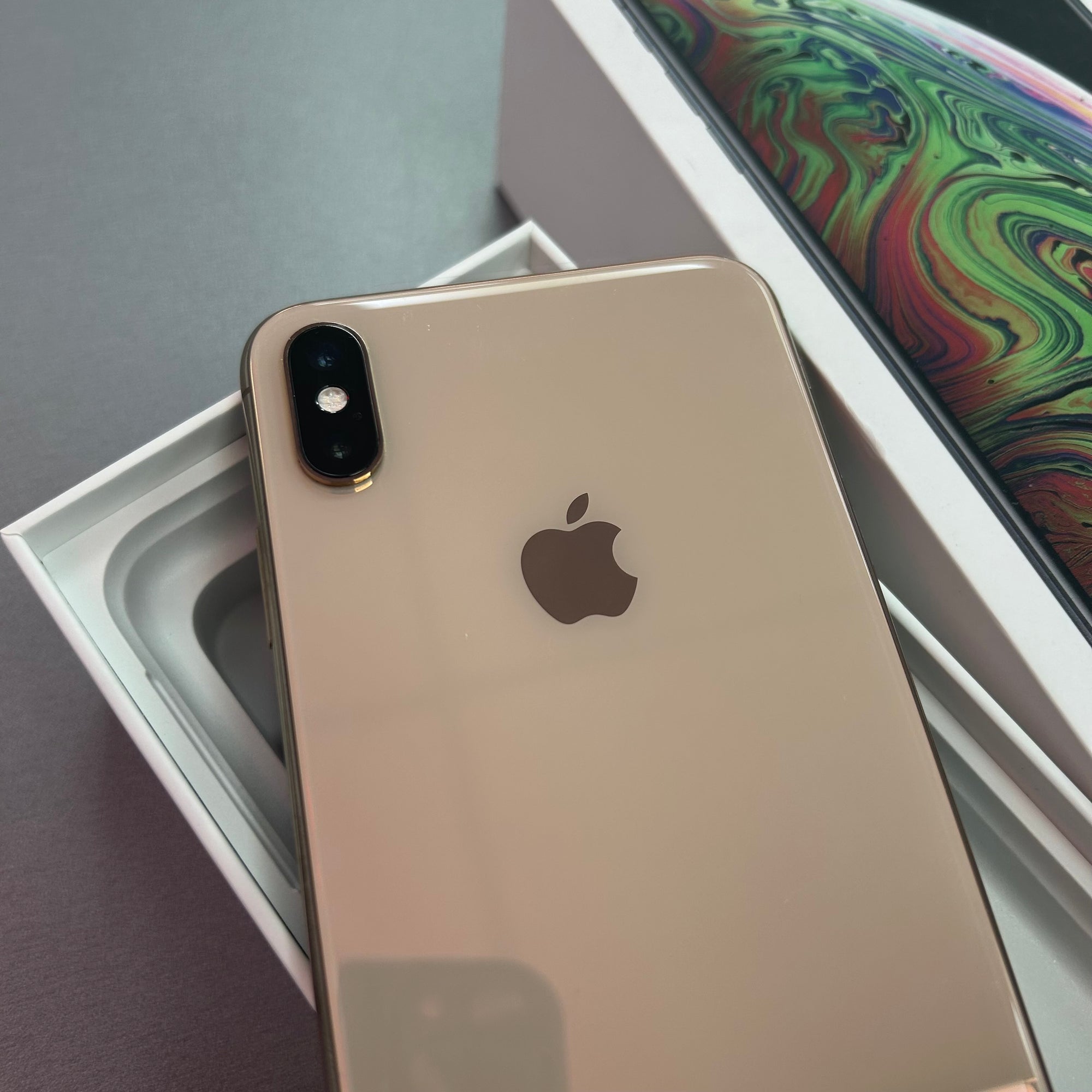 Apple iPhone XS Max Gold 64GB &amp; 100% Battery Health