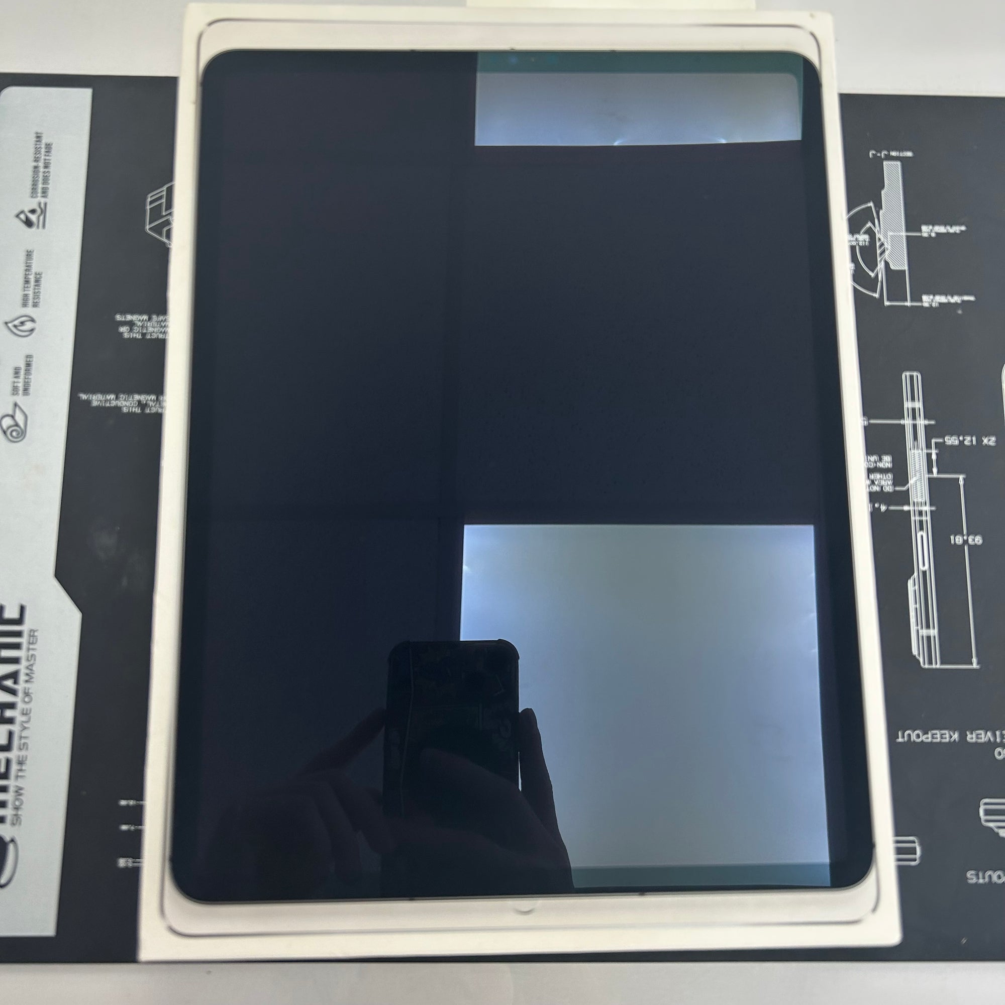 Apple iPad Pro 12.9 inch 5th Generation - 128GB Space Grey Wi-Fi &amp; Cellular