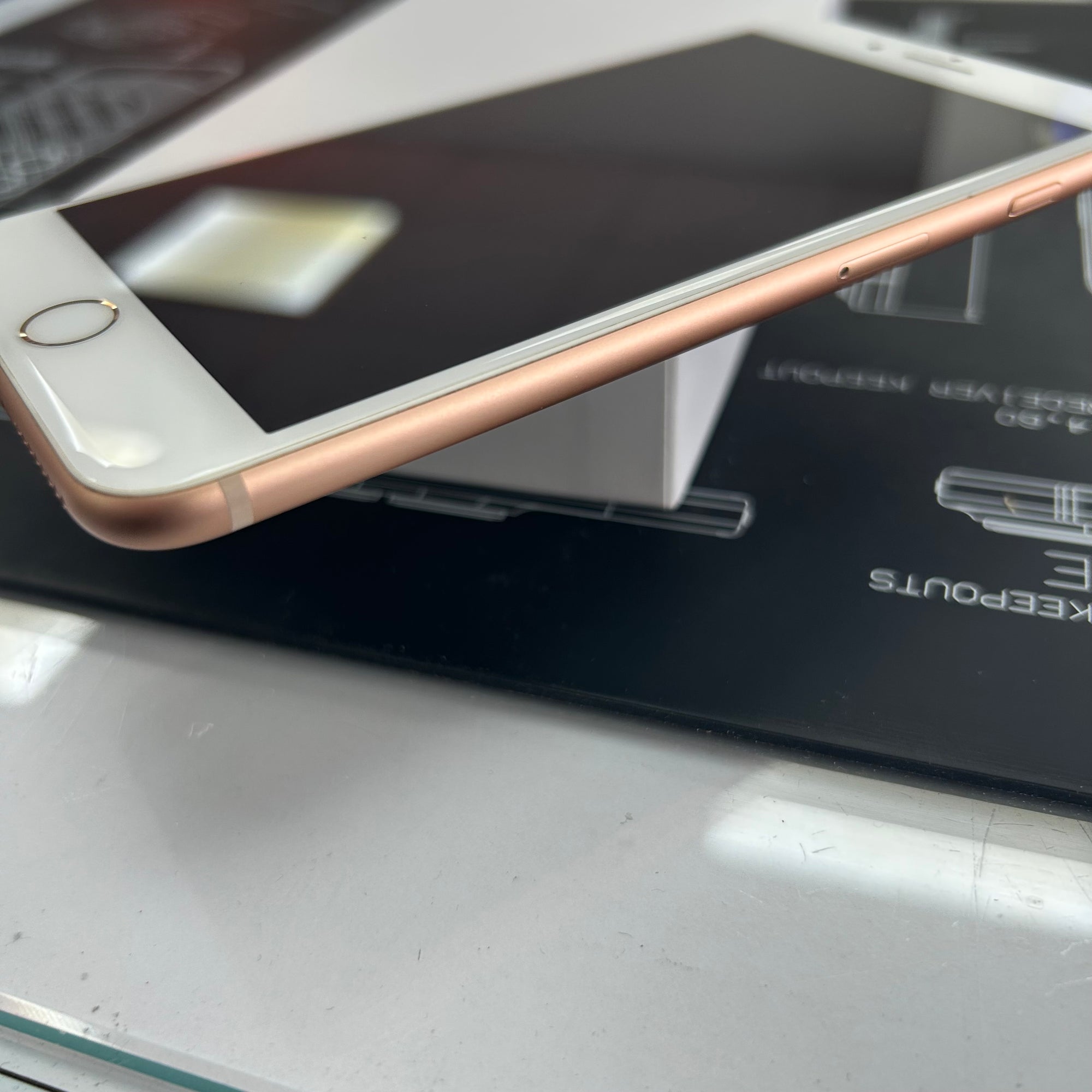 Apple iPhone 8 Plus 64GB Rose Gold Unlocked