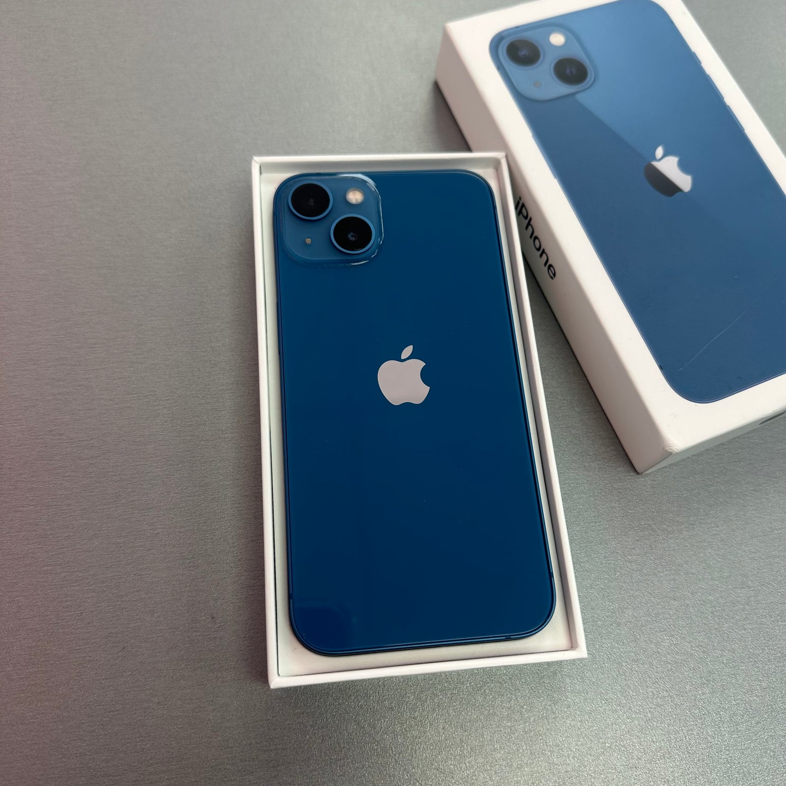 Apple iPhone 13 128GB Blue - 90% Battery Health