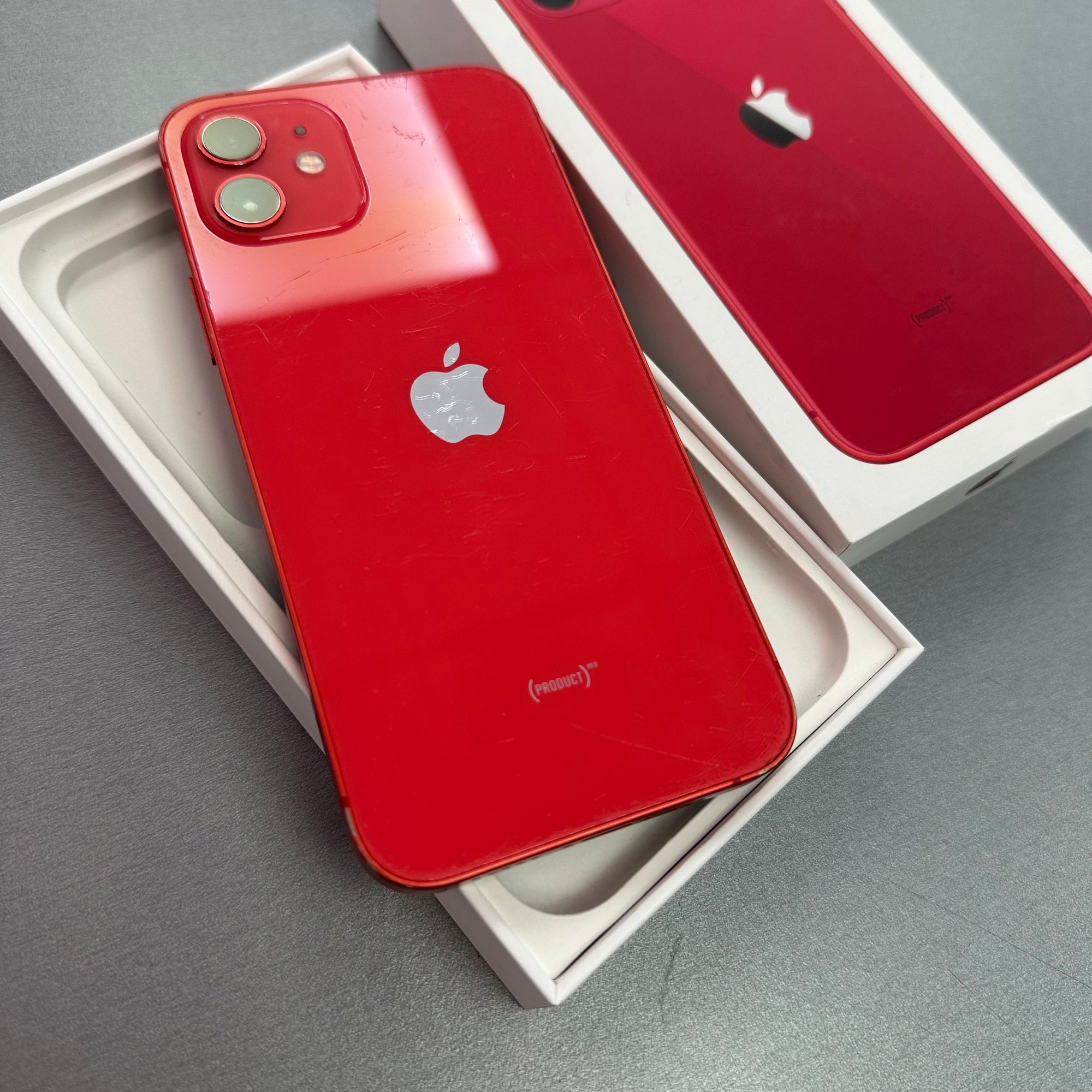 Apple iPhone 12 64GB Product Red - 100% Battery Health