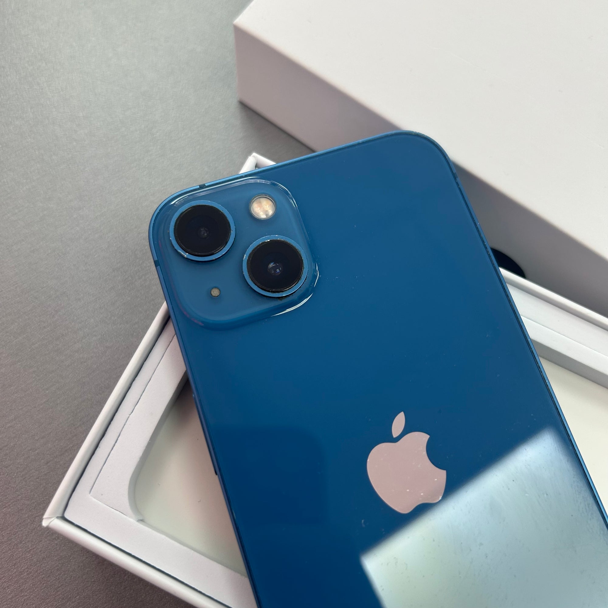 Apple iPhone 13 128GB Blue - 100% Battery Health