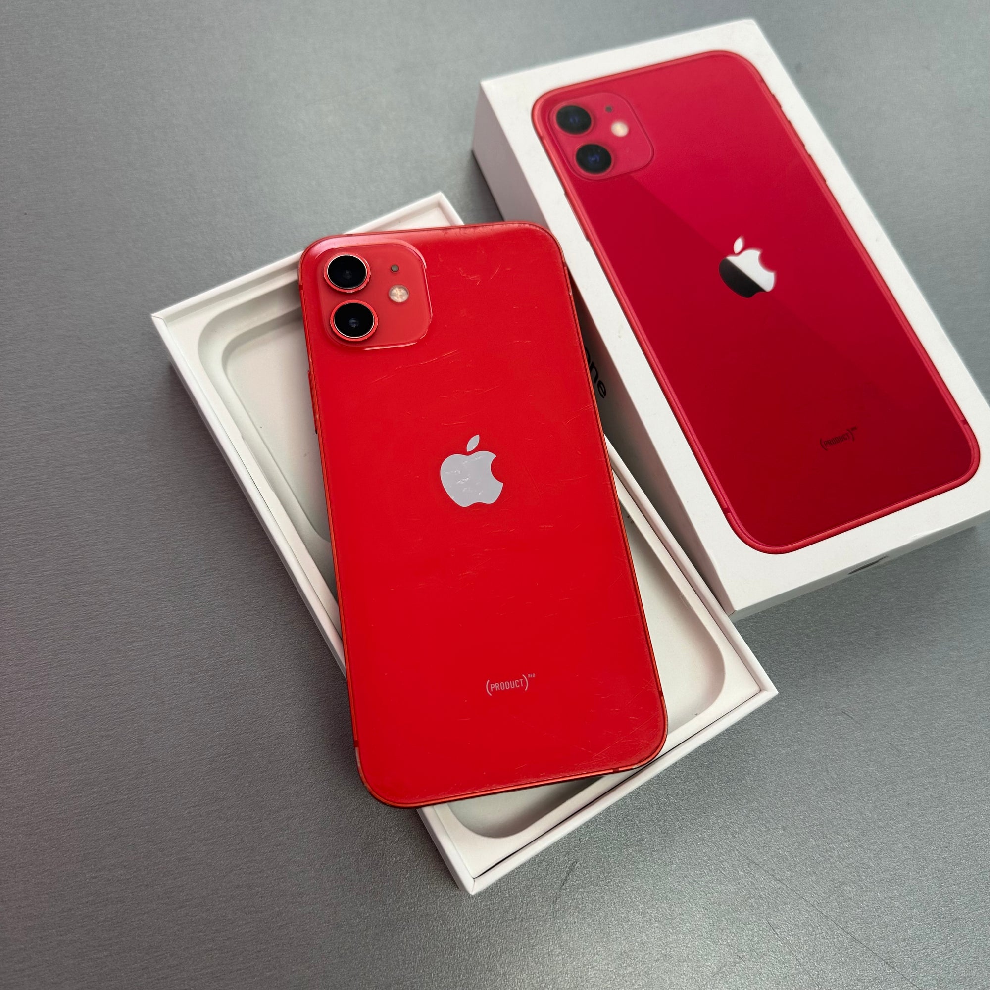 Apple iPhone 12 64GB Product Red - 100% Battery Health