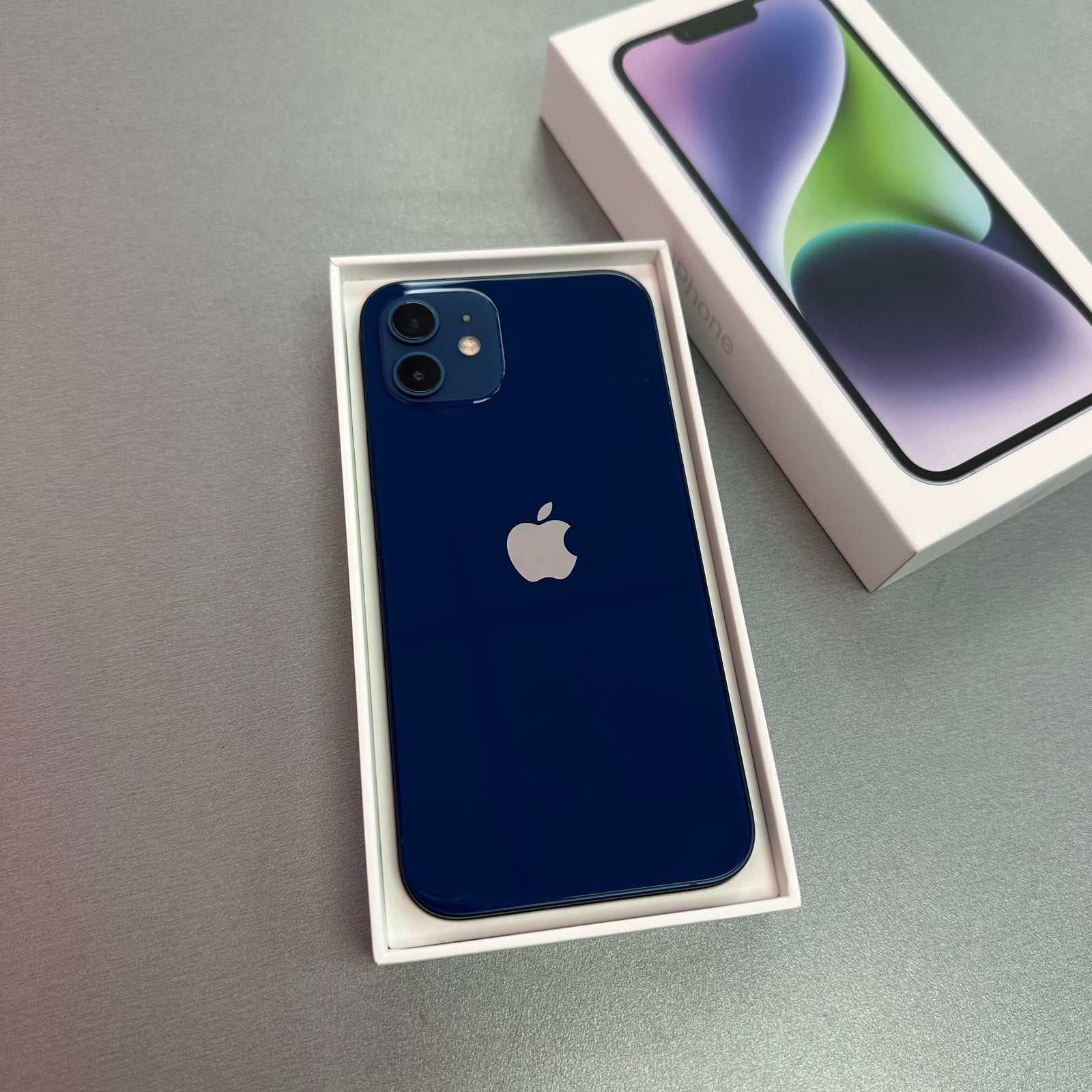 Apple iPhone 12 64GB Blue - 100% Battery Health