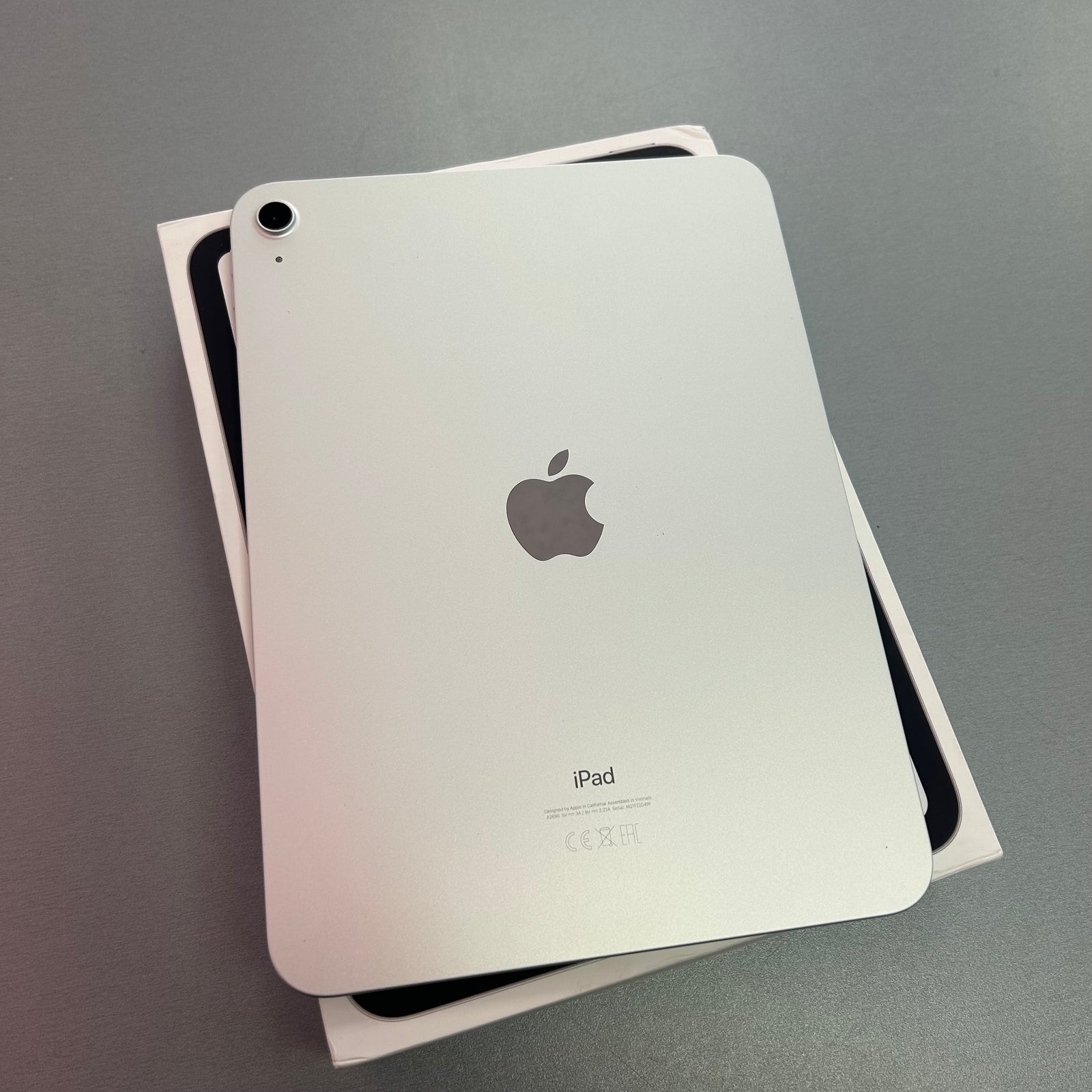 Apple iPad 10th Generation 64GB Silver Wi-Fi