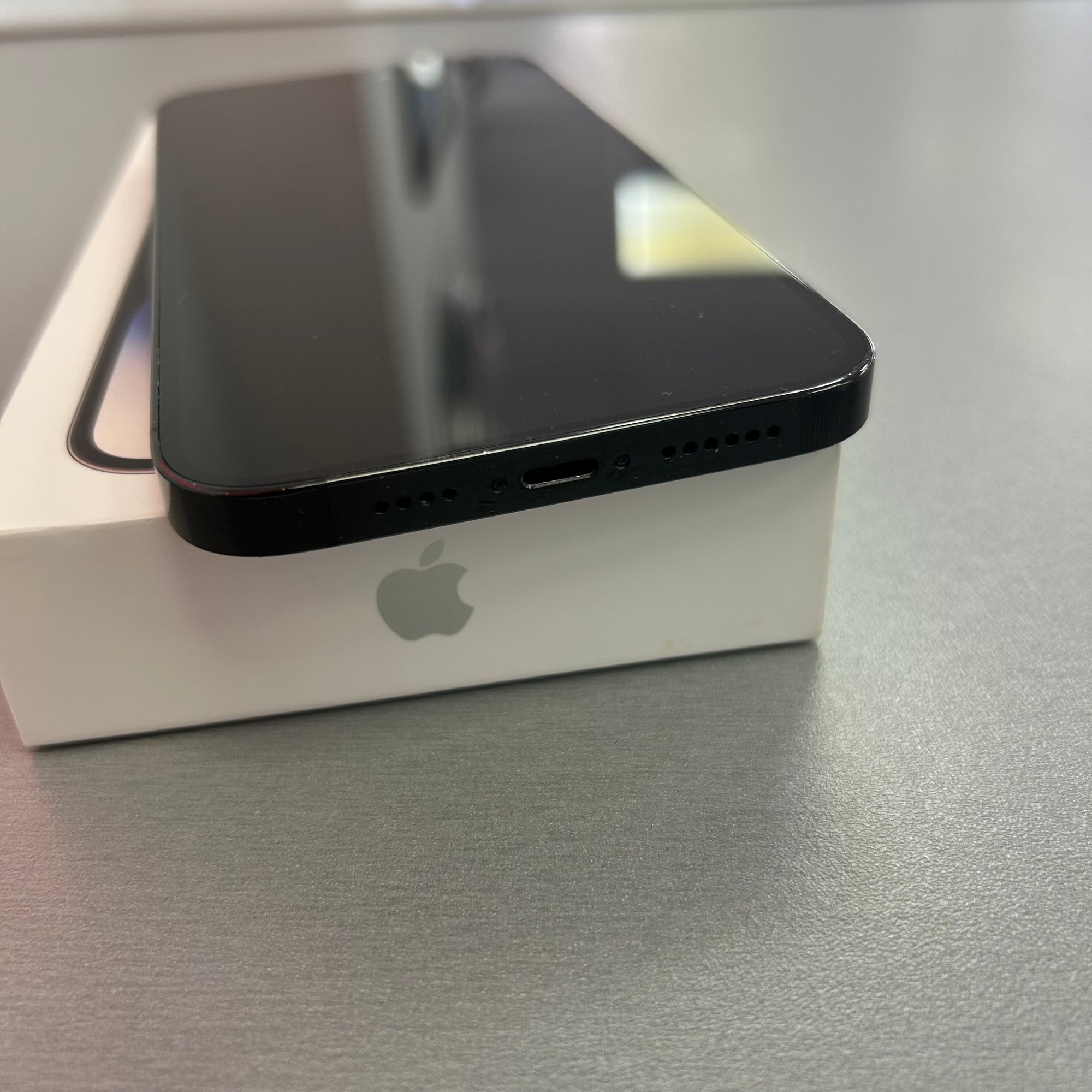 Apple iPhone 14 Pro Max Black 128GB - 100% Battery Health