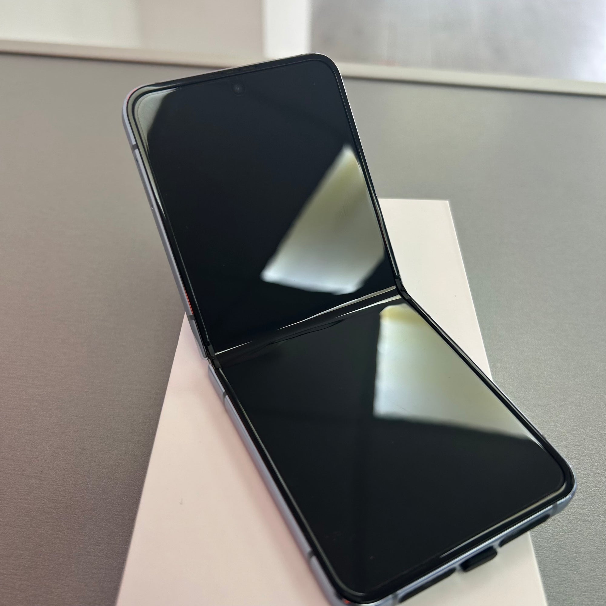 Samsung Galaxy Z Flip4 Blue 128GB Unlocked