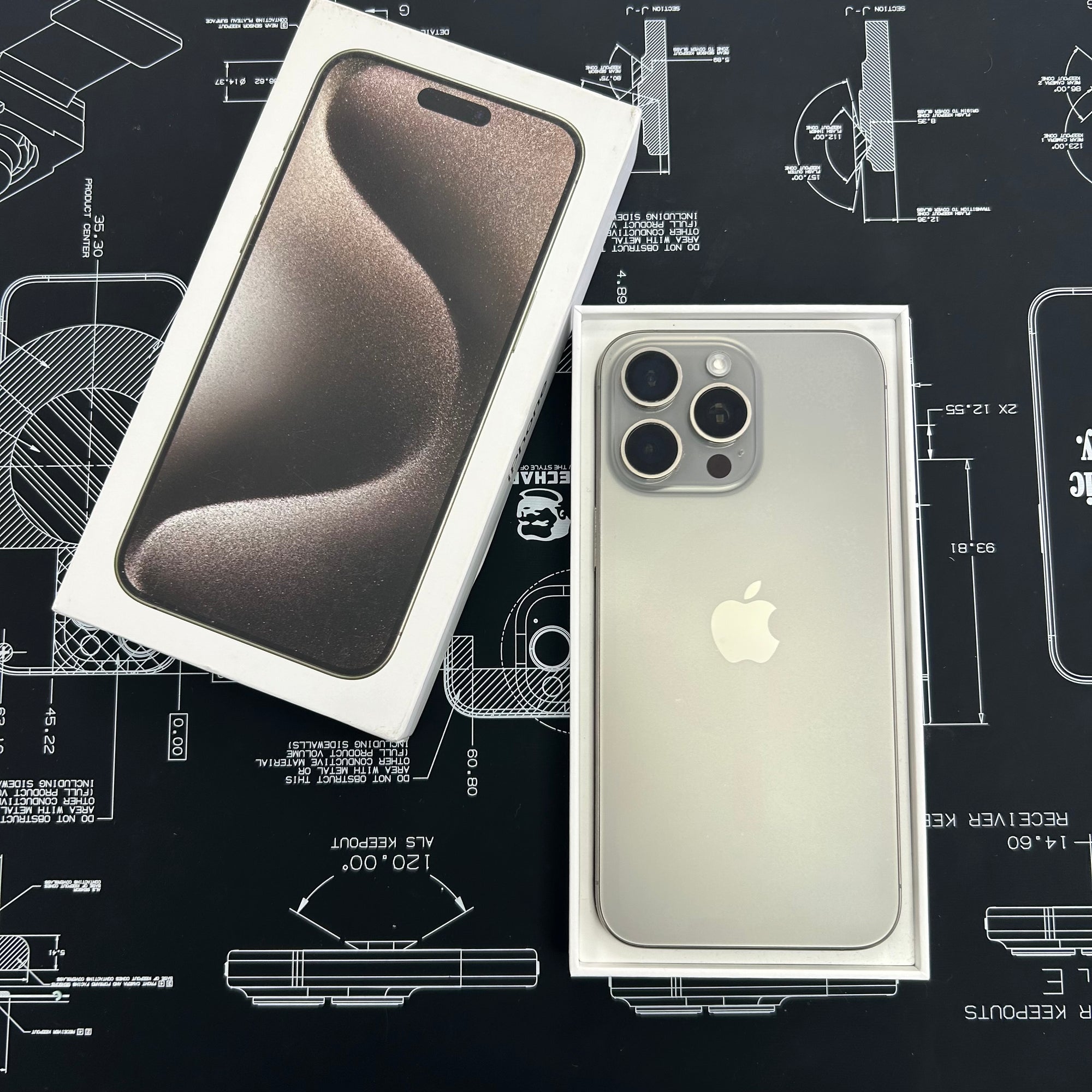 Apple iPhone 15 Pro Max 256GB Natural Titanium