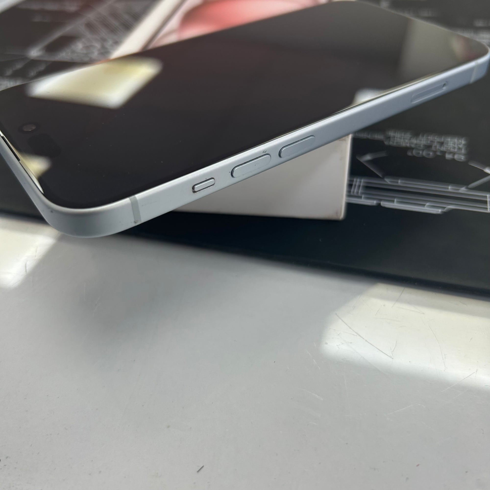 Apple iPhone 15 128GB Blue 100% Battery Health