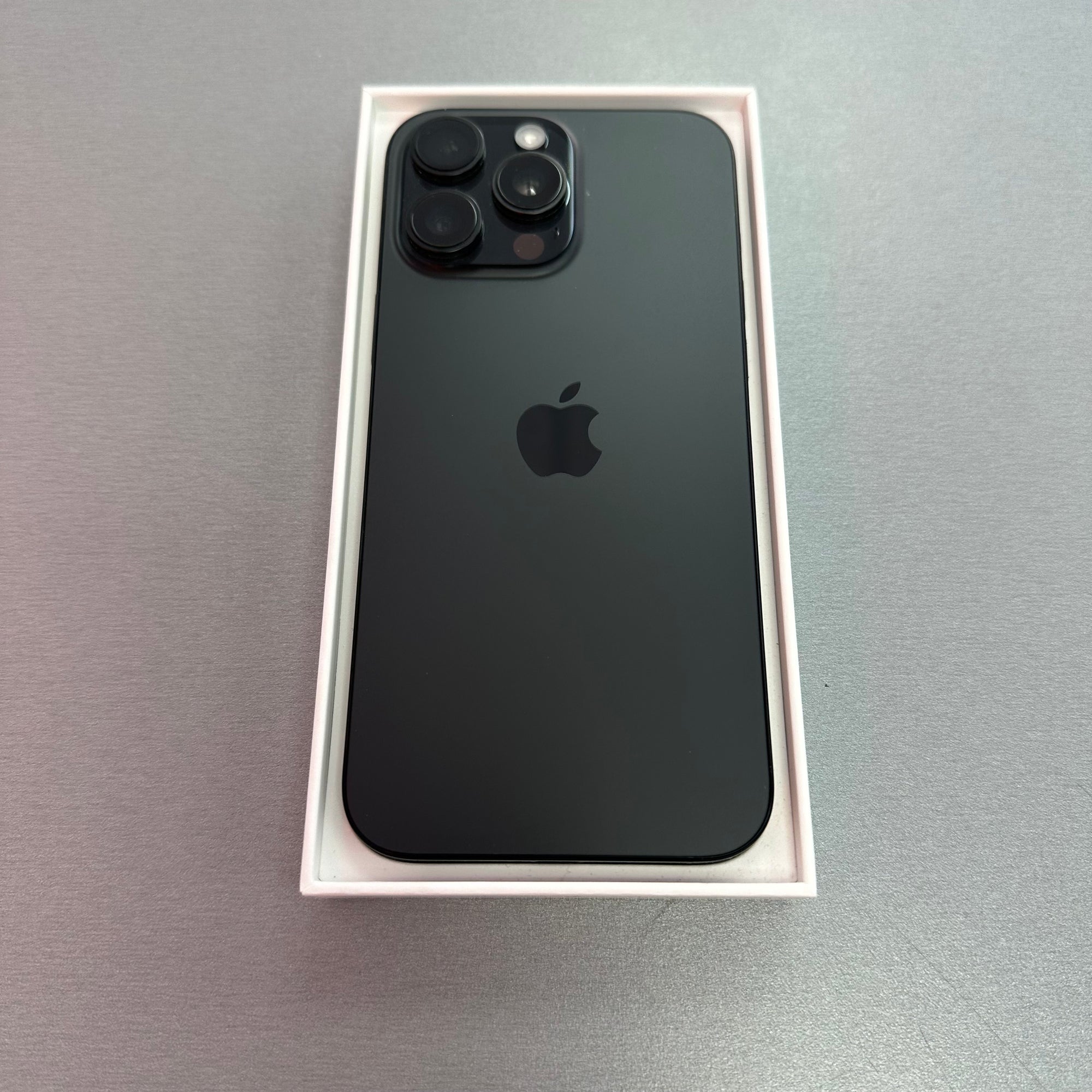 Apple iPhone 16 Pro Max 256GB Black Titanium - 92% Battery Health