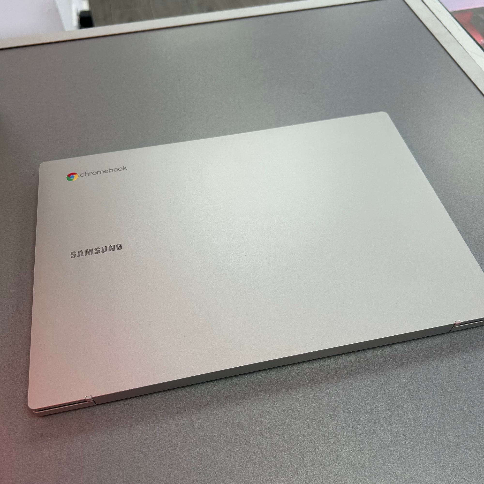 Samsung Galaxy Chromebook Go Silver - 14 inch, 4GB RAM, 64GB EMMC Storage