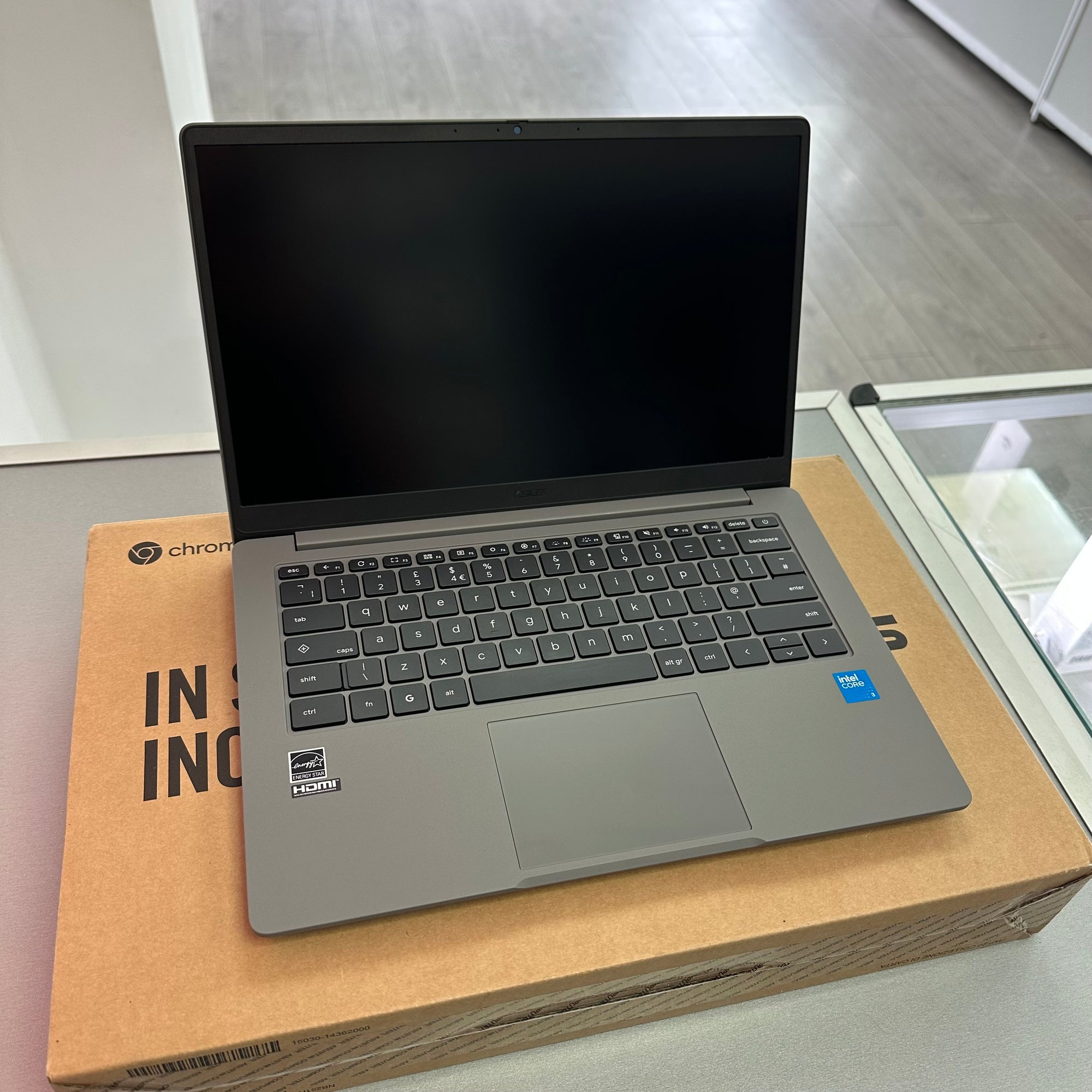 ASUS Chromebook - 14 inch Screen, 128GB Storage, DDR5 8GB RAM, Intel 3 CPU