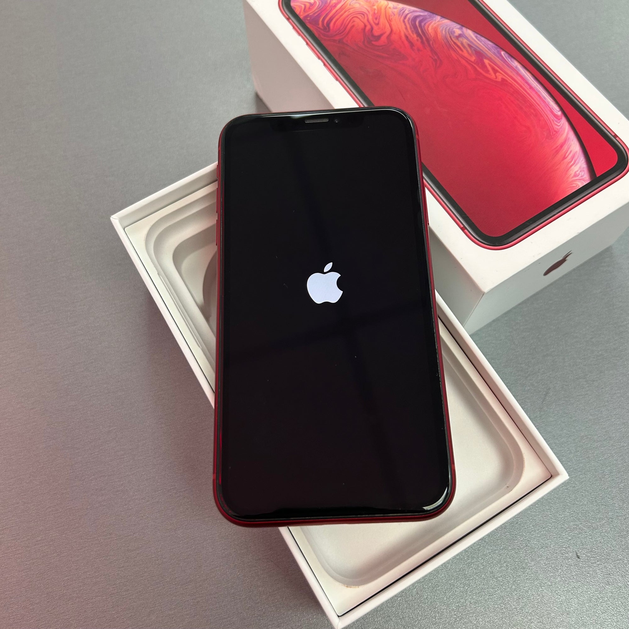 Apple iPhone XR 128GB Product Red 100% Battery Health