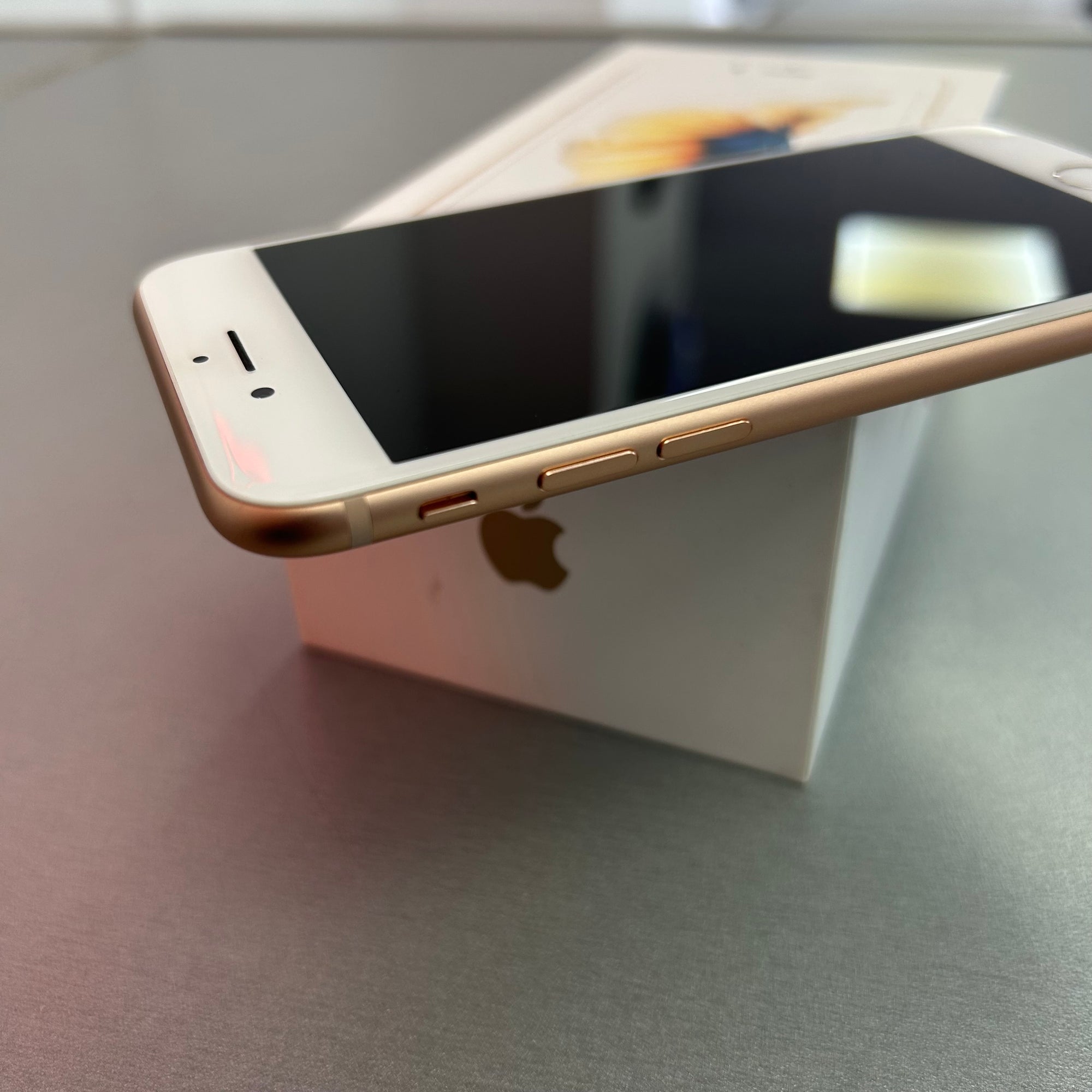 Apple iPhone 8 Rose Gold 64GB - 94% Battery Health