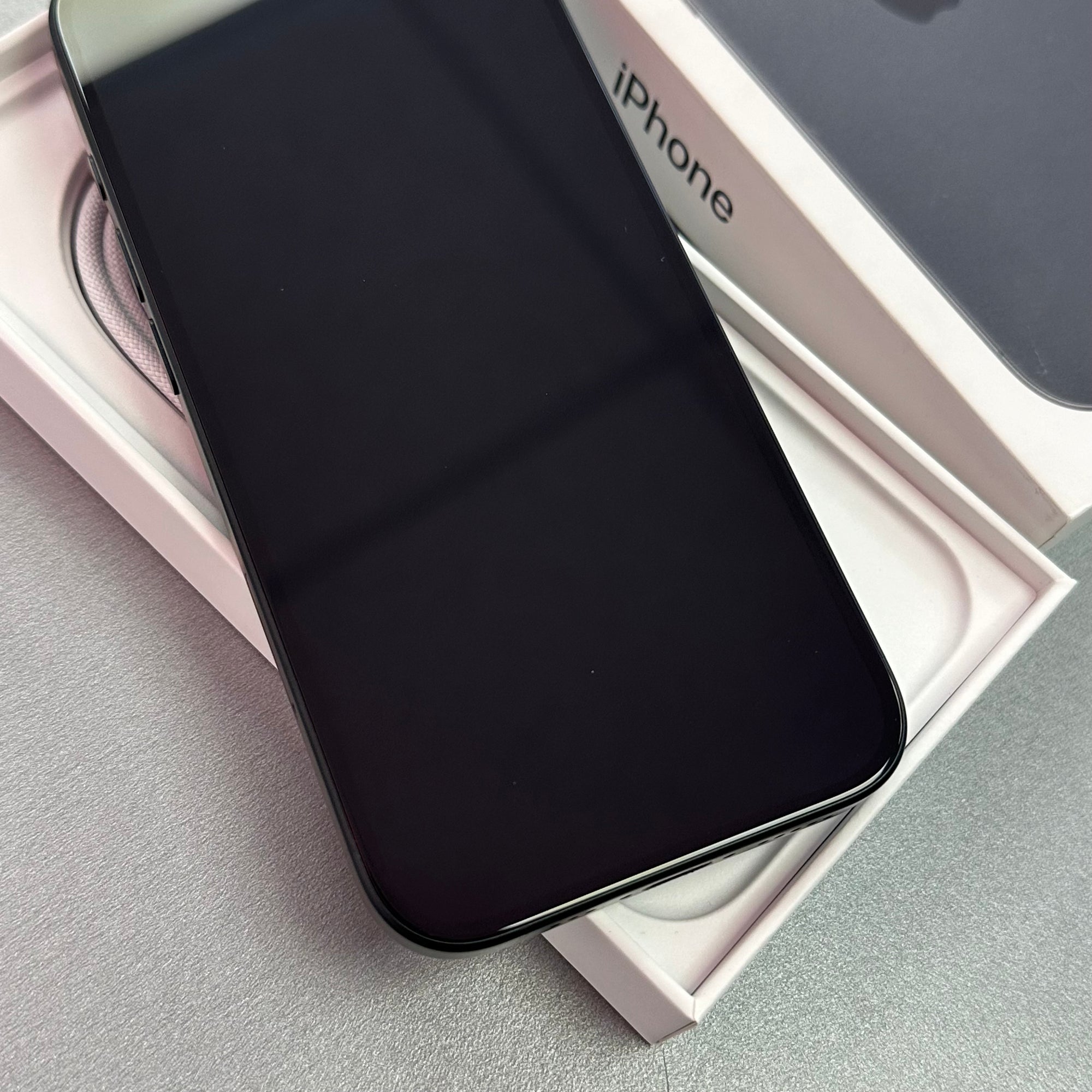 Apple iPhone 16 128GB Black - 100% Battery Health