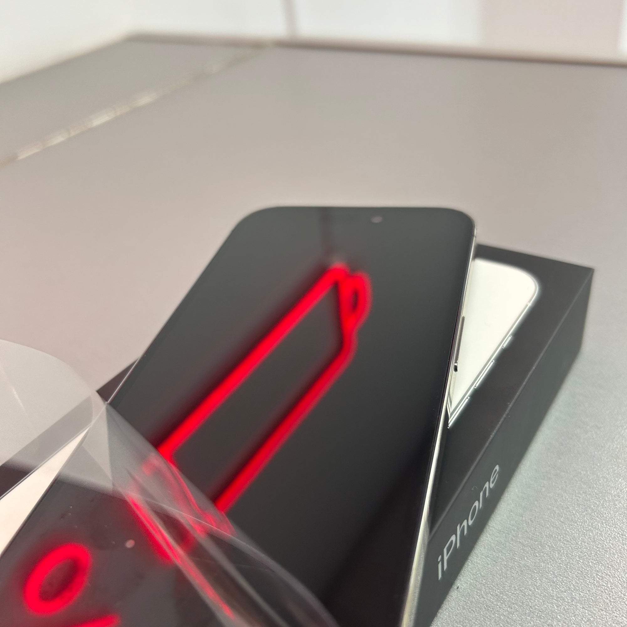 Apple iPhone 14 Pro - Deep Purple 128GB &amp; 100% Battery Health