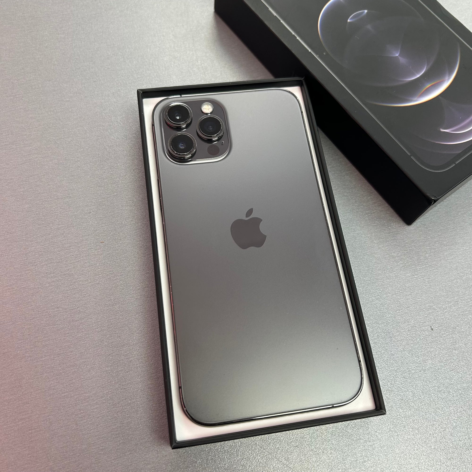 Apple iPhone 12 Pro Max 128GB Graphite - 100% Battery Health