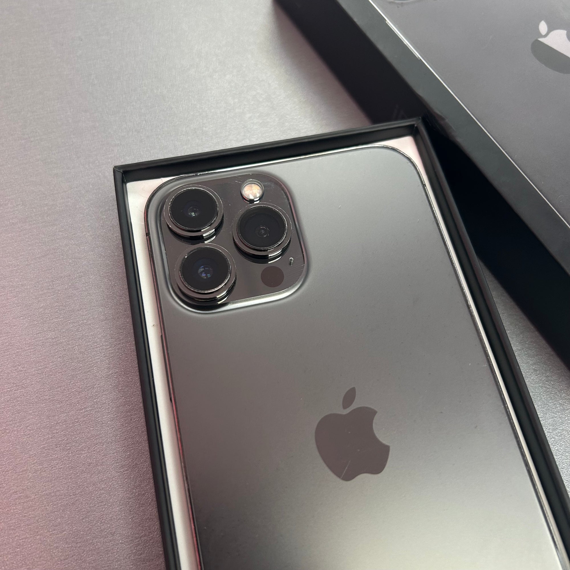 Apple iPhone 13 Pro Max 6.7” 128GB Graphite - 100% Battery Health