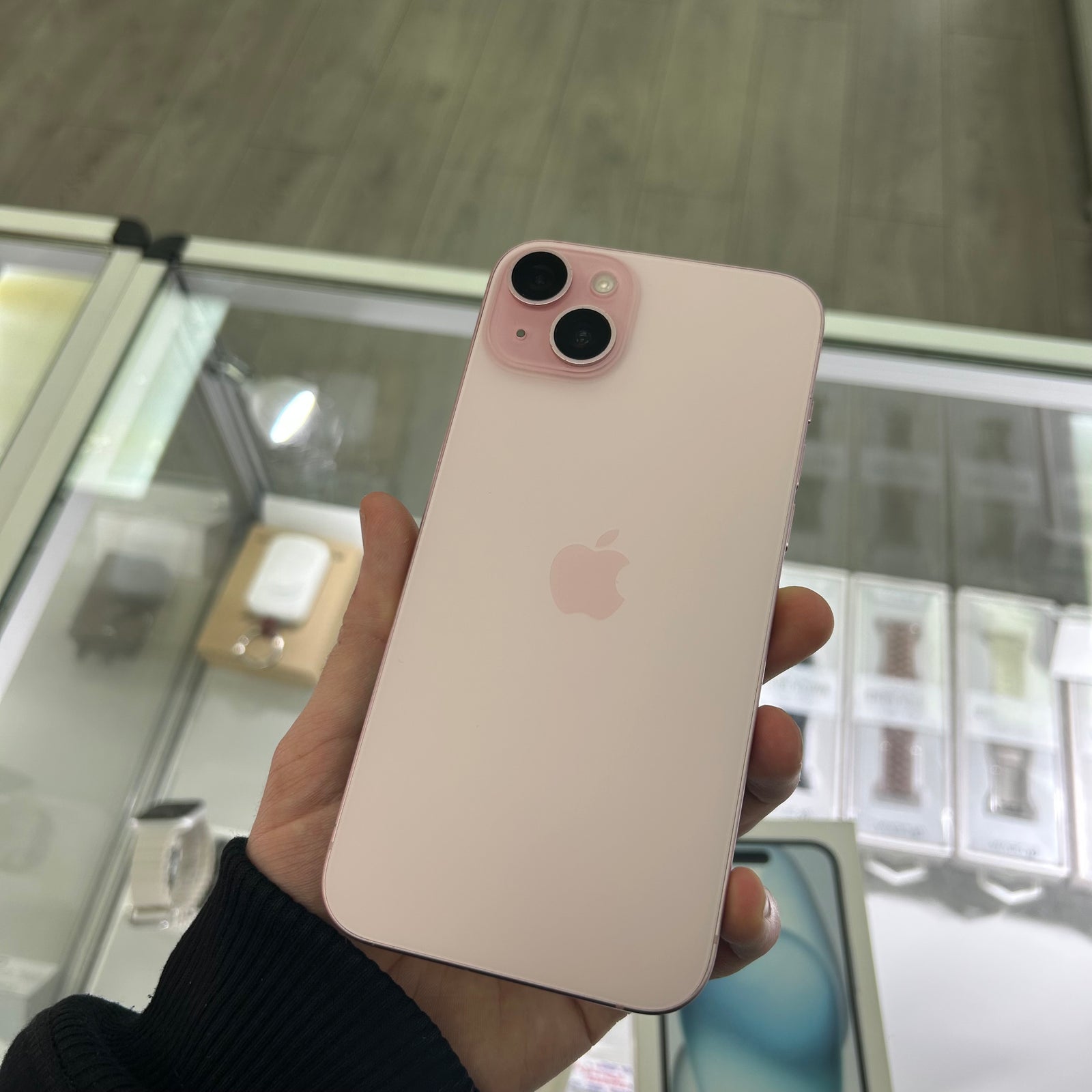 Apple iPhone 15 Plus Pink 128GB - 100% Battery Health