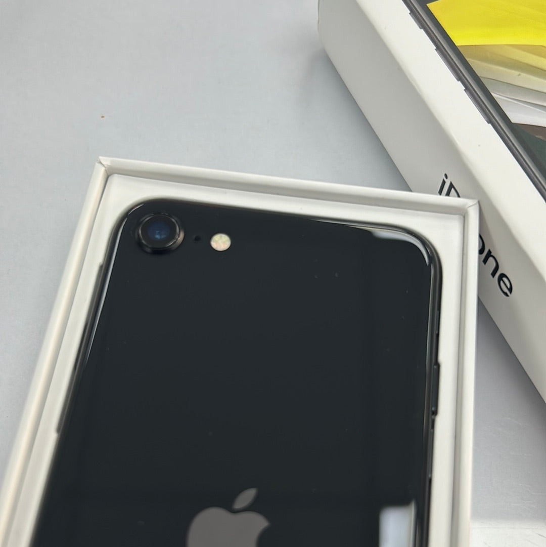 Apple iPhone SE 2020 64GB Black - 100% Battery Health