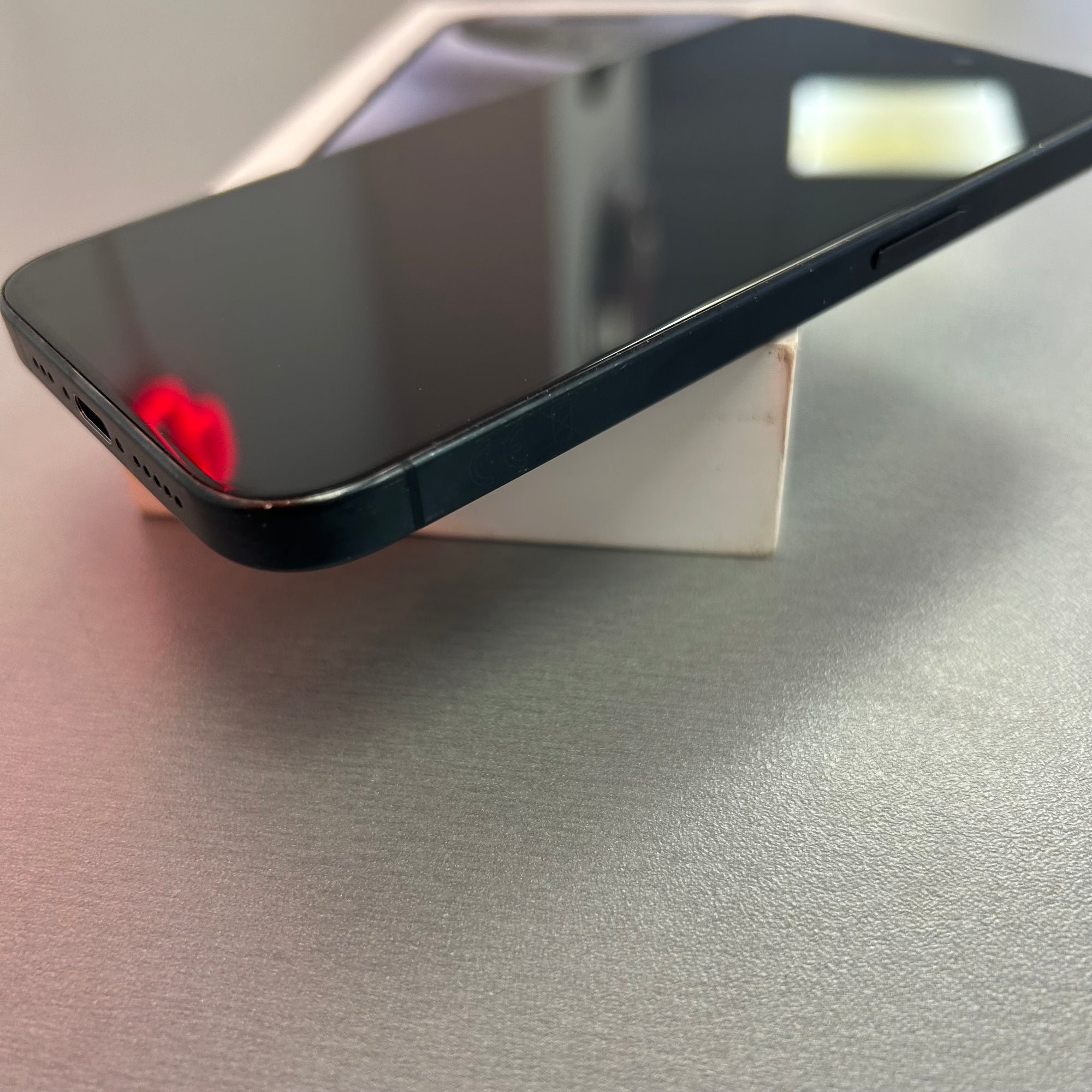 Apple iPhone 15 Pro 128GB Blue Titanium - 100% Battery Health