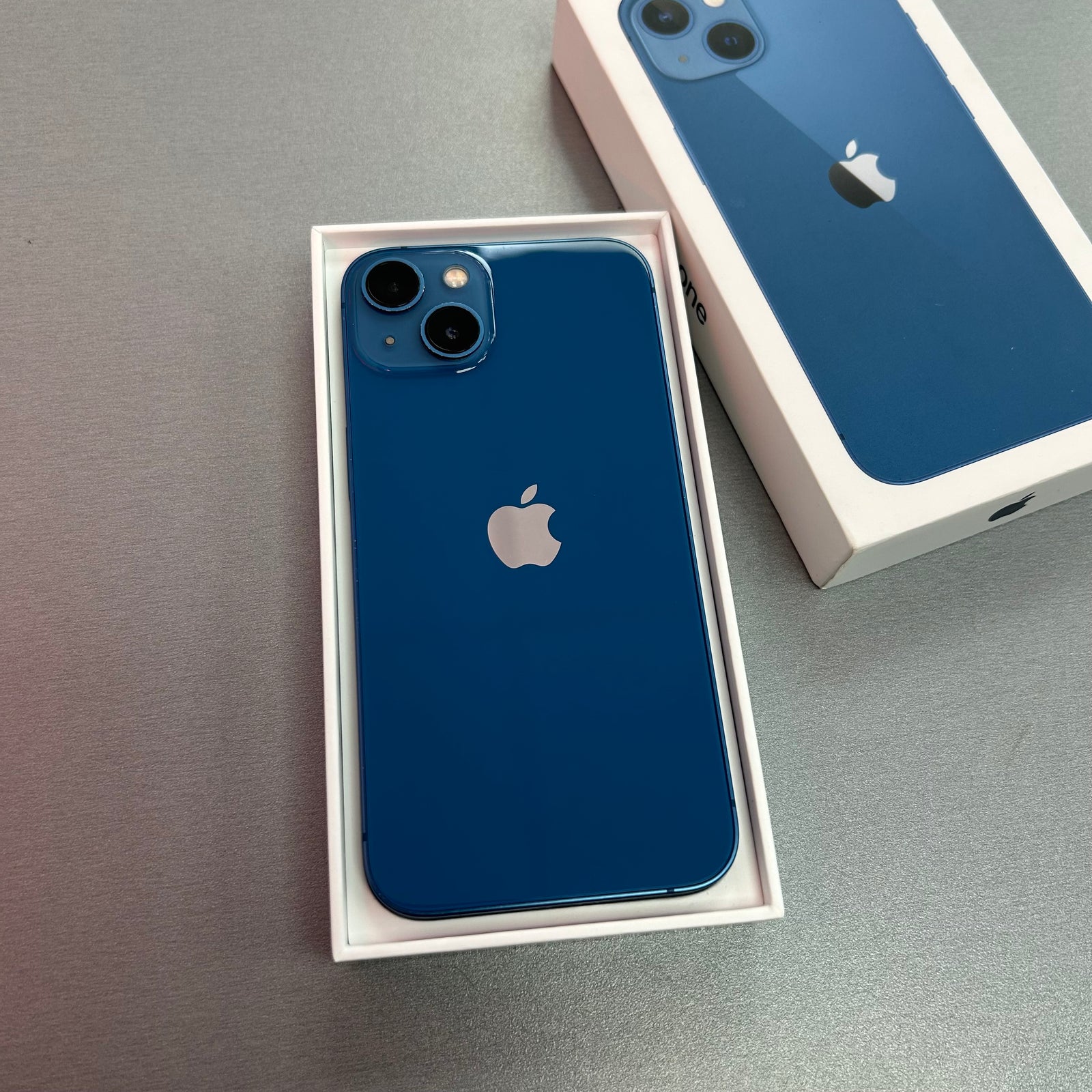 Apple iPhone 13 128GB Blue - 100% Battery Health