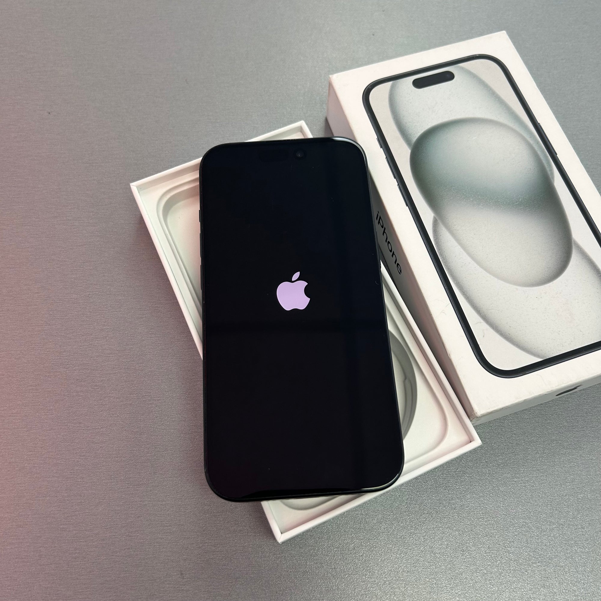 Apple iPhone 15 256GB Black - 94% Battery Health