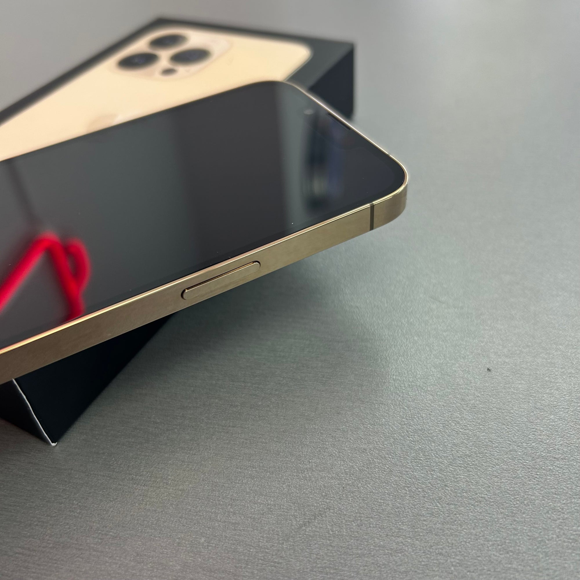 Apple iPhone 13 Pro 128GB Gold 100% Battery Health