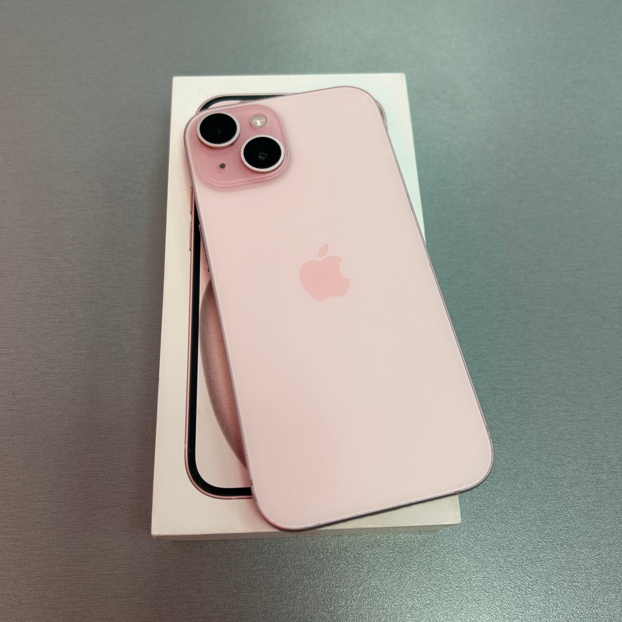 Apple iPhone 15 128GB Pink 100% Battery Health