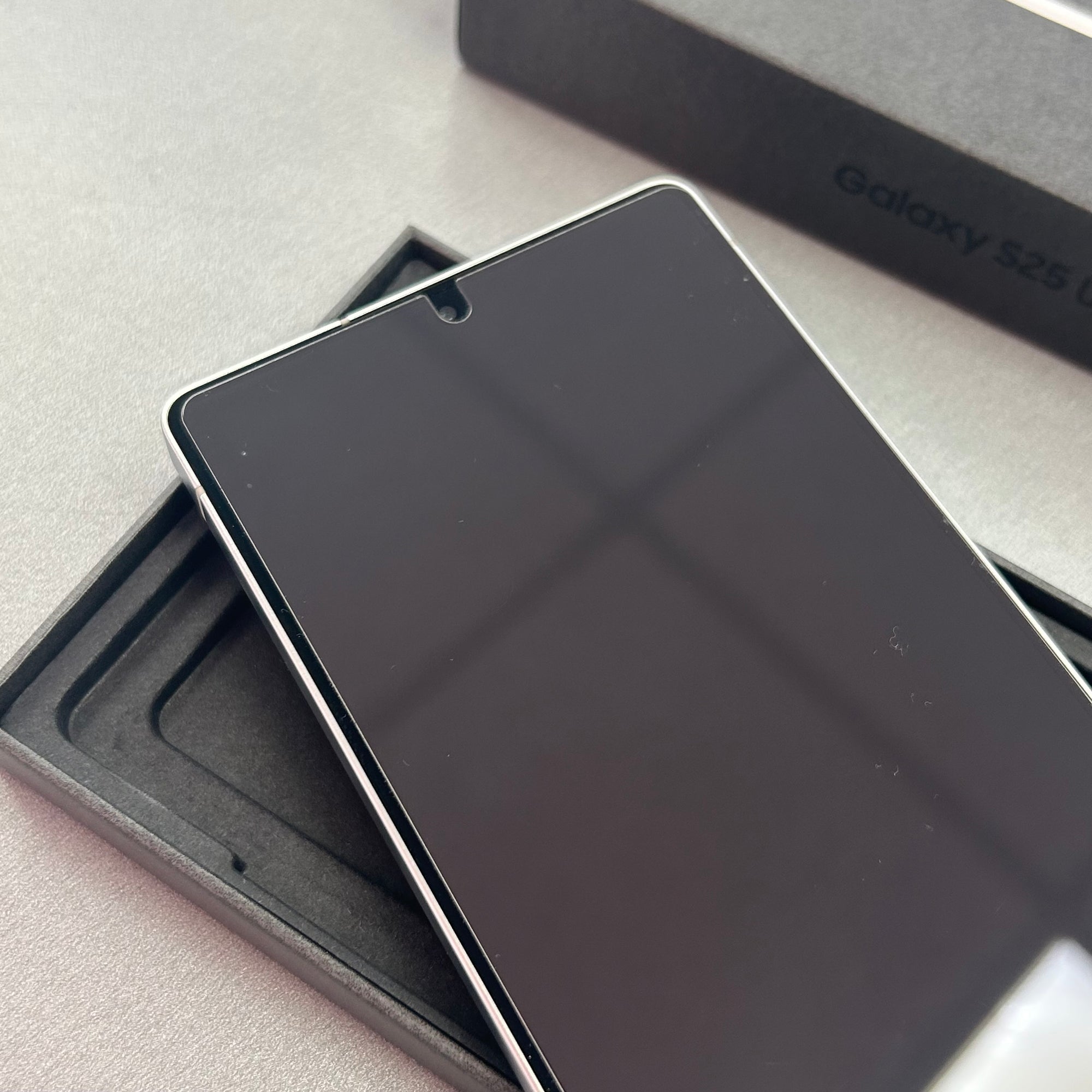 Samsung Galaxy S25 Ultra 256GB Titanium Silverblue - Excellent Condition