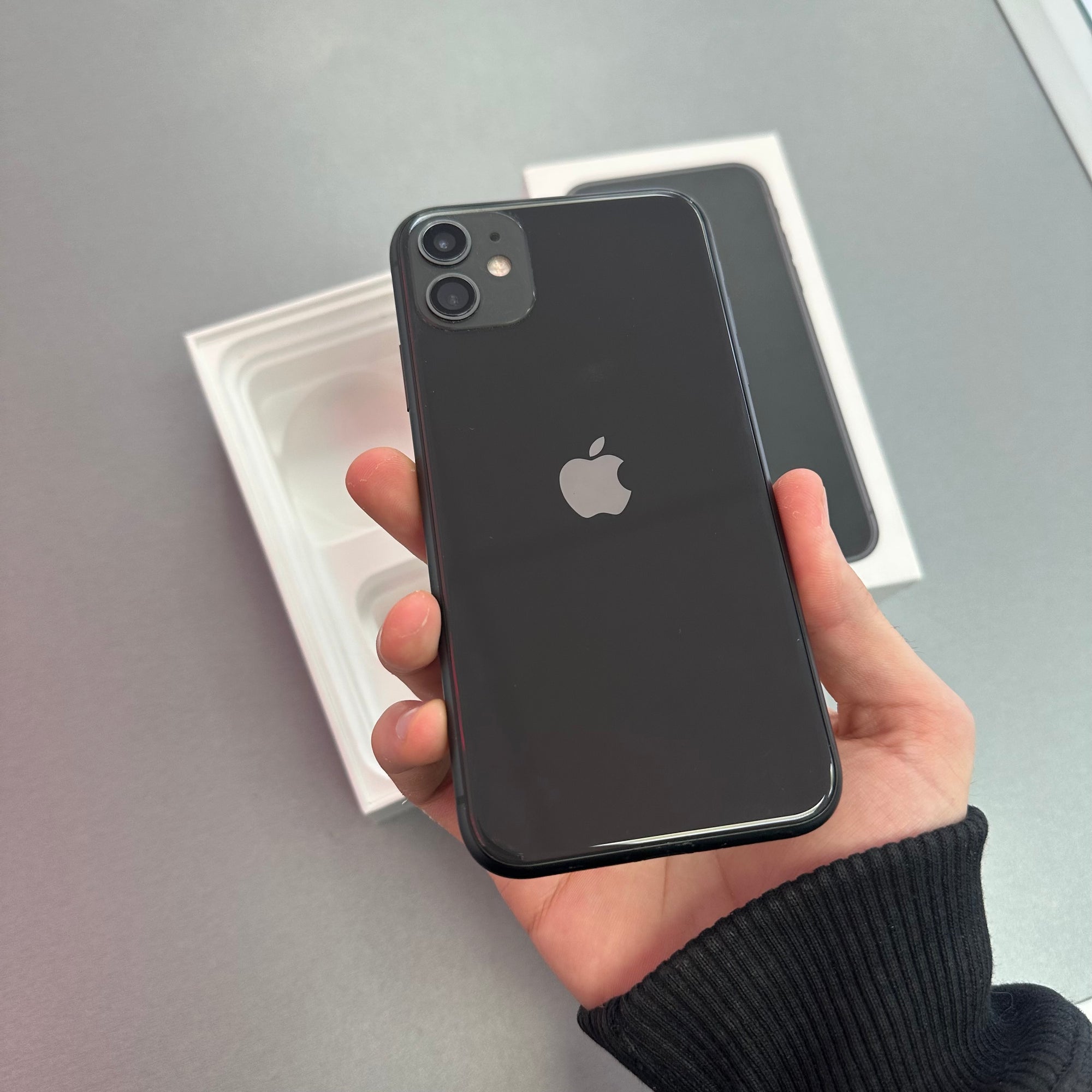 Apple iPhone 11 128GB Black - 100% Battery Health