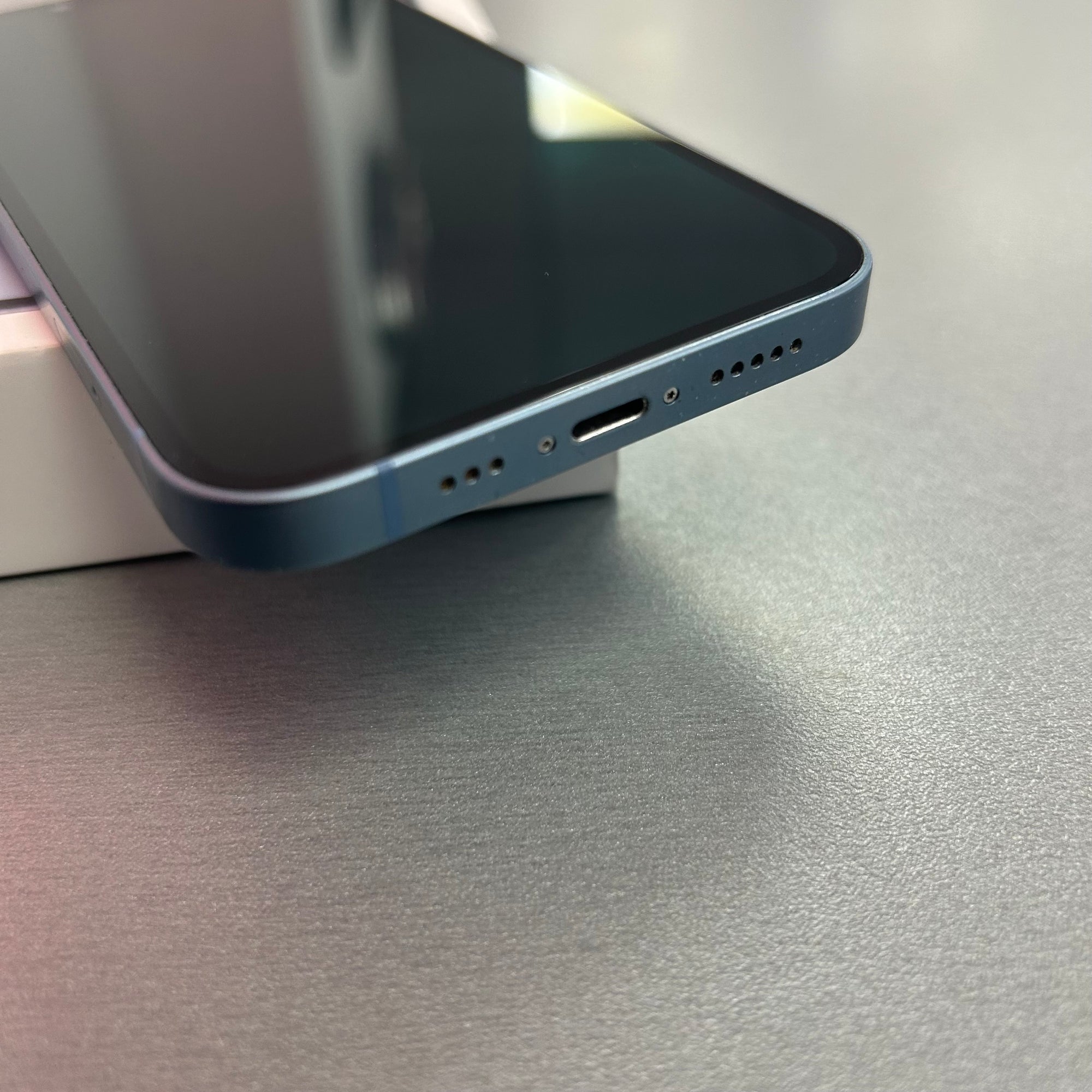 Apple iPhone 14 128GB - Blue - 100% Battery Health