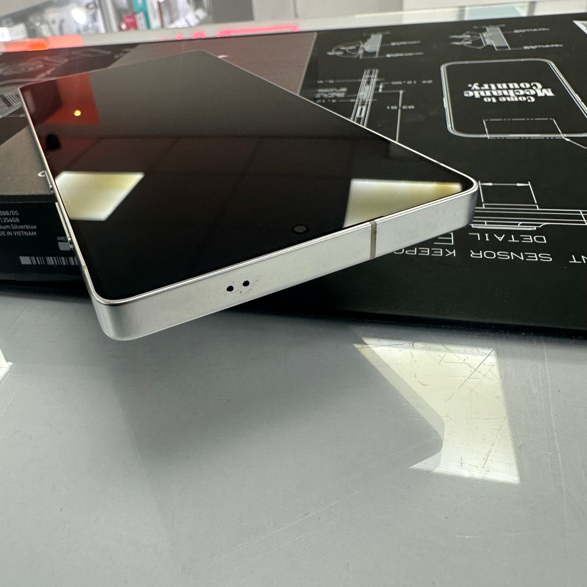 Samsung Galaxy S25 Ultra 256GB in Titanium Blue
