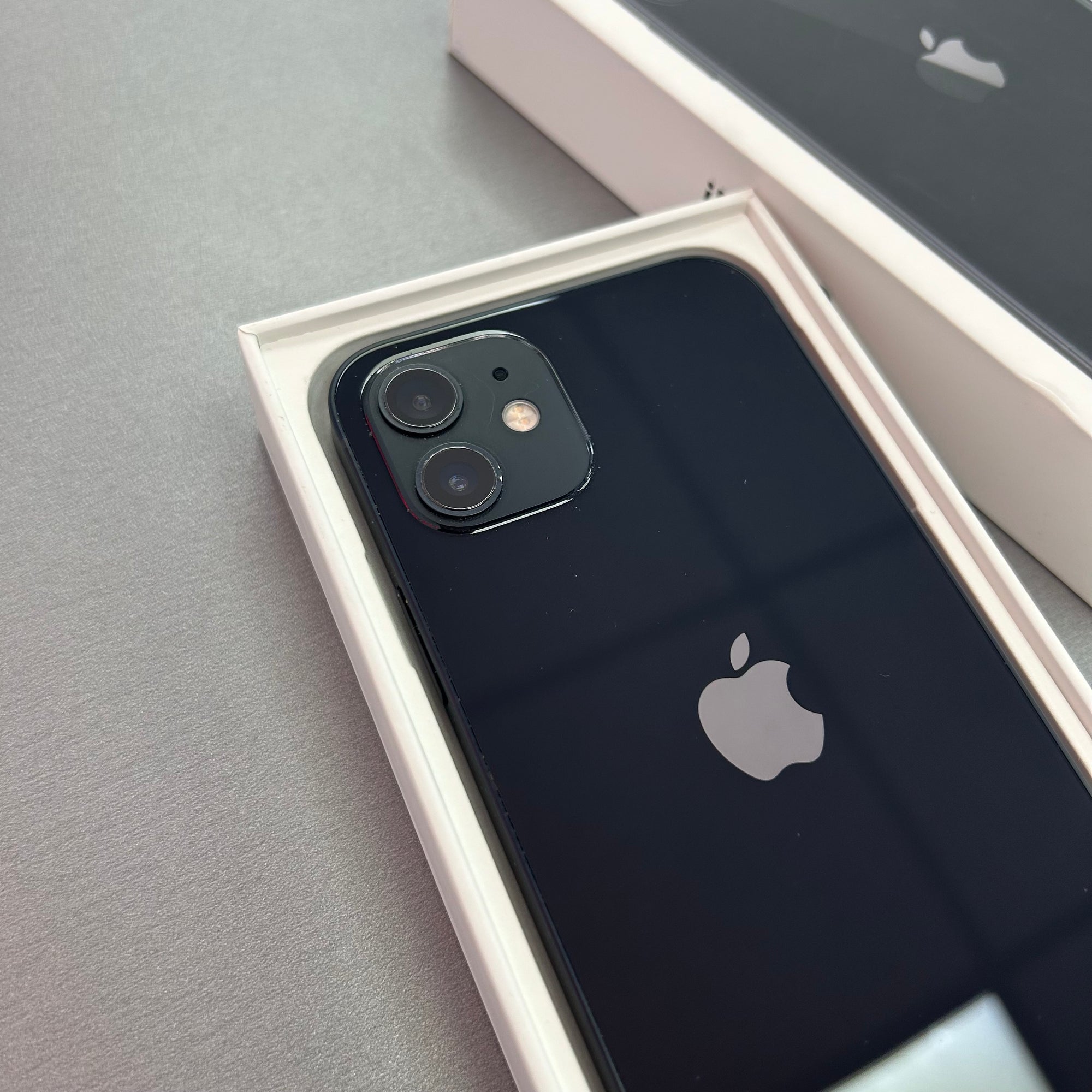 Apple iPhone 12 64GB Black 91% Battery Health