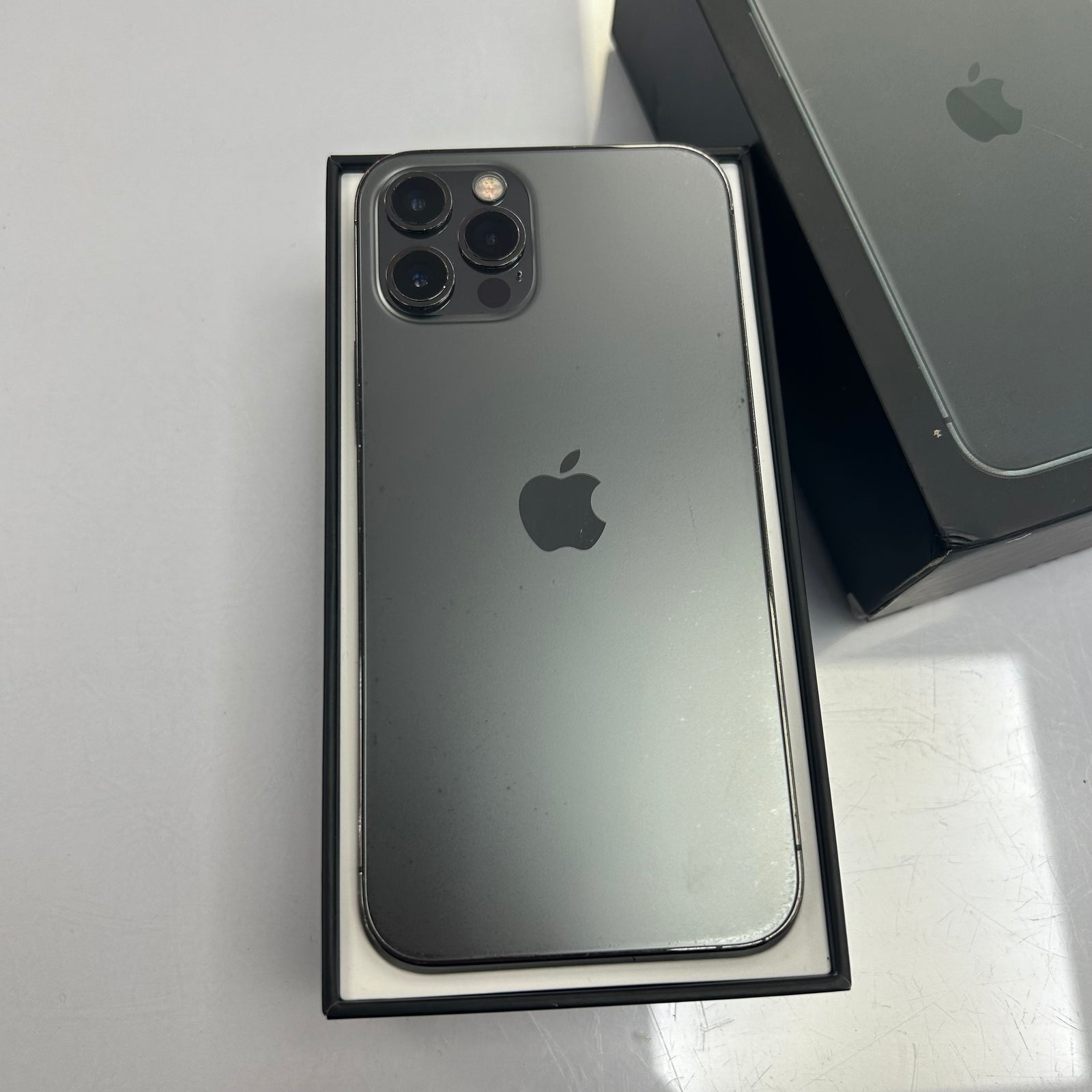 Apple iPhone 12 Pro 128GB Graphite - 100% Battery Health