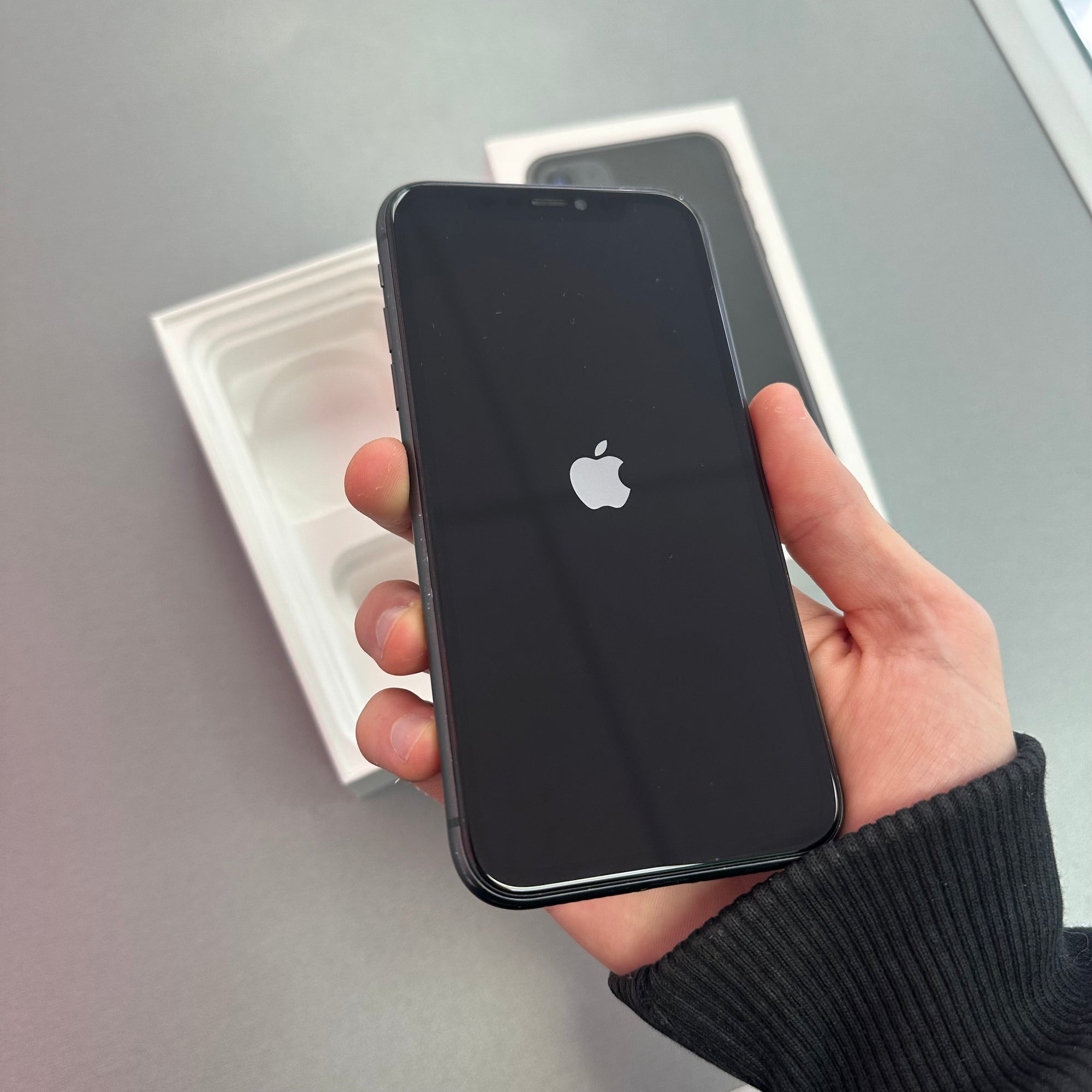 Apple iPhone 11 128GB Black - 100% Battery Health
