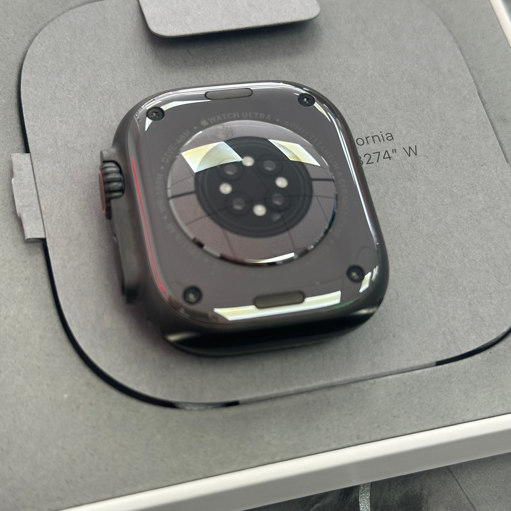 Apple Watch Ultra 3, 49mm GPS &amp; Cellular, Natural Titanium Case