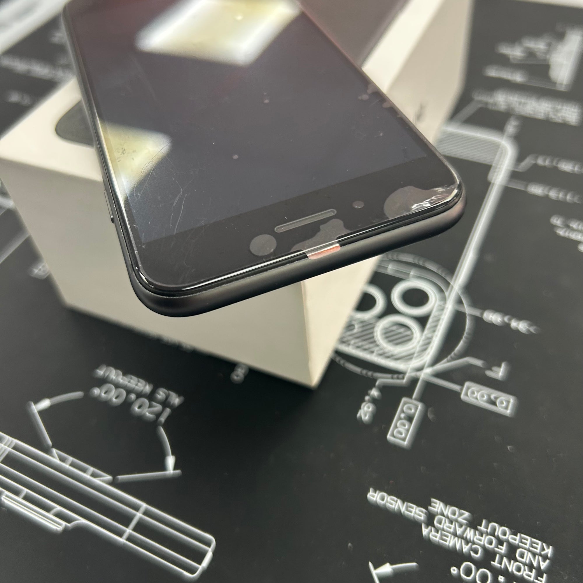 Apple iPhone 8 Black 64GB - 100% Battery Health