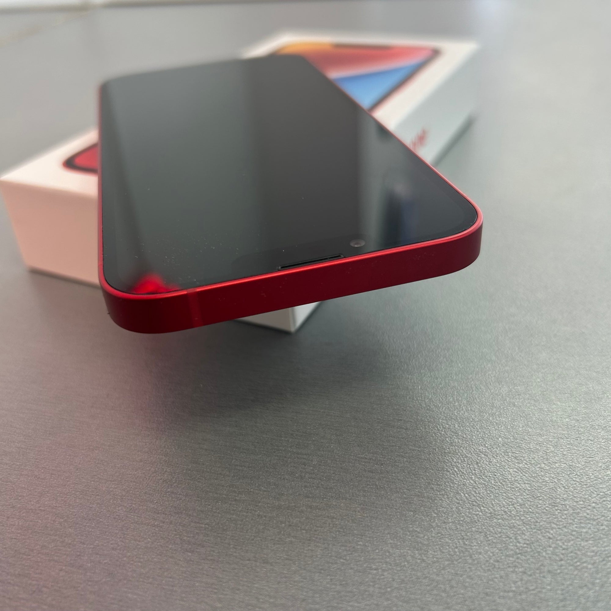 Apple iPhone 13 128GB Red 89% Battery Health