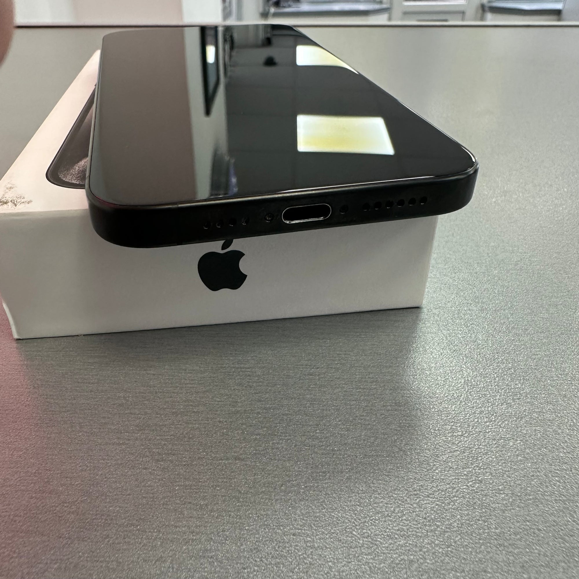 Apple iPhone 15 Pro Max 256GB Black Titanium