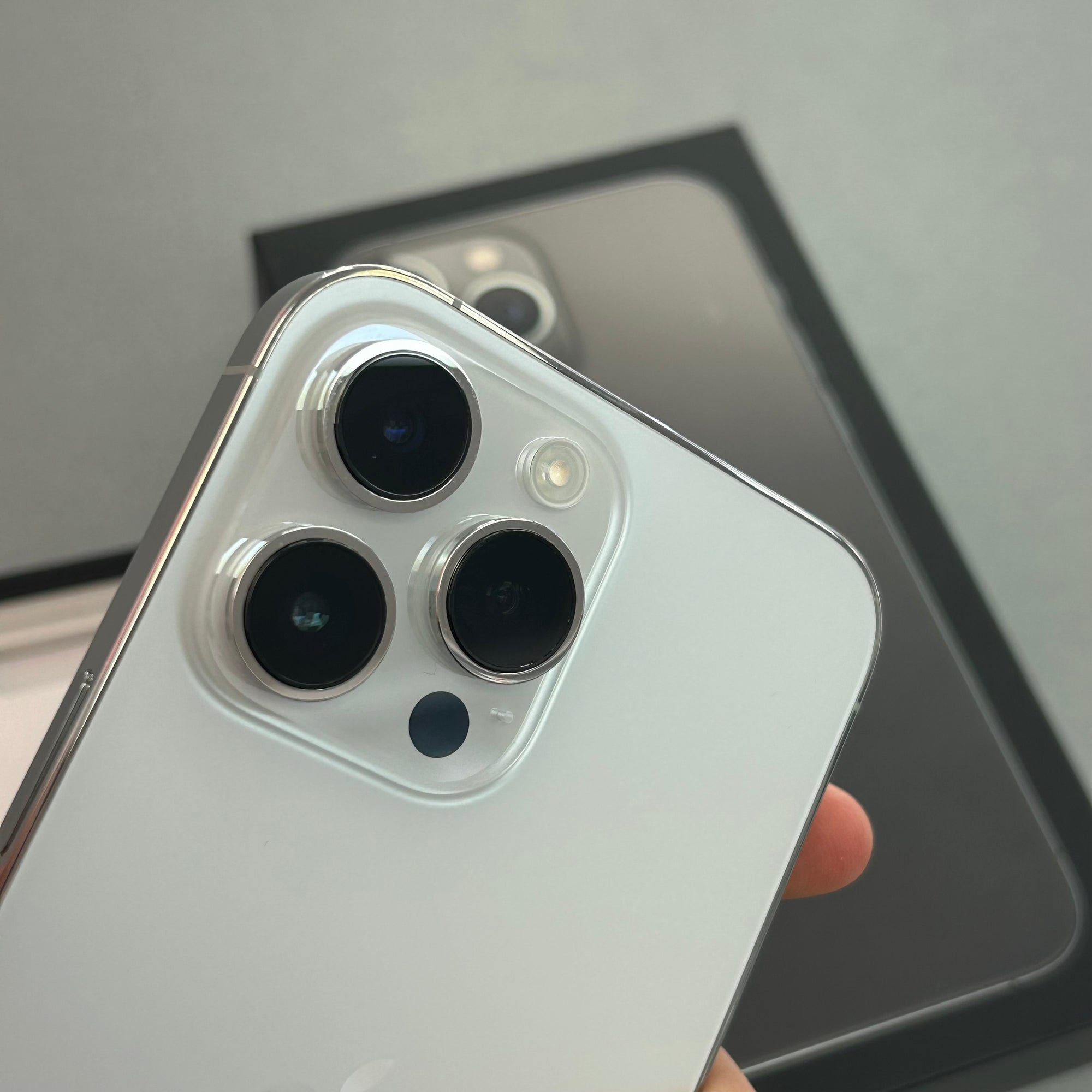 Apple iPhone 14 Pro Max Silver 128GB - 100% Battery Health