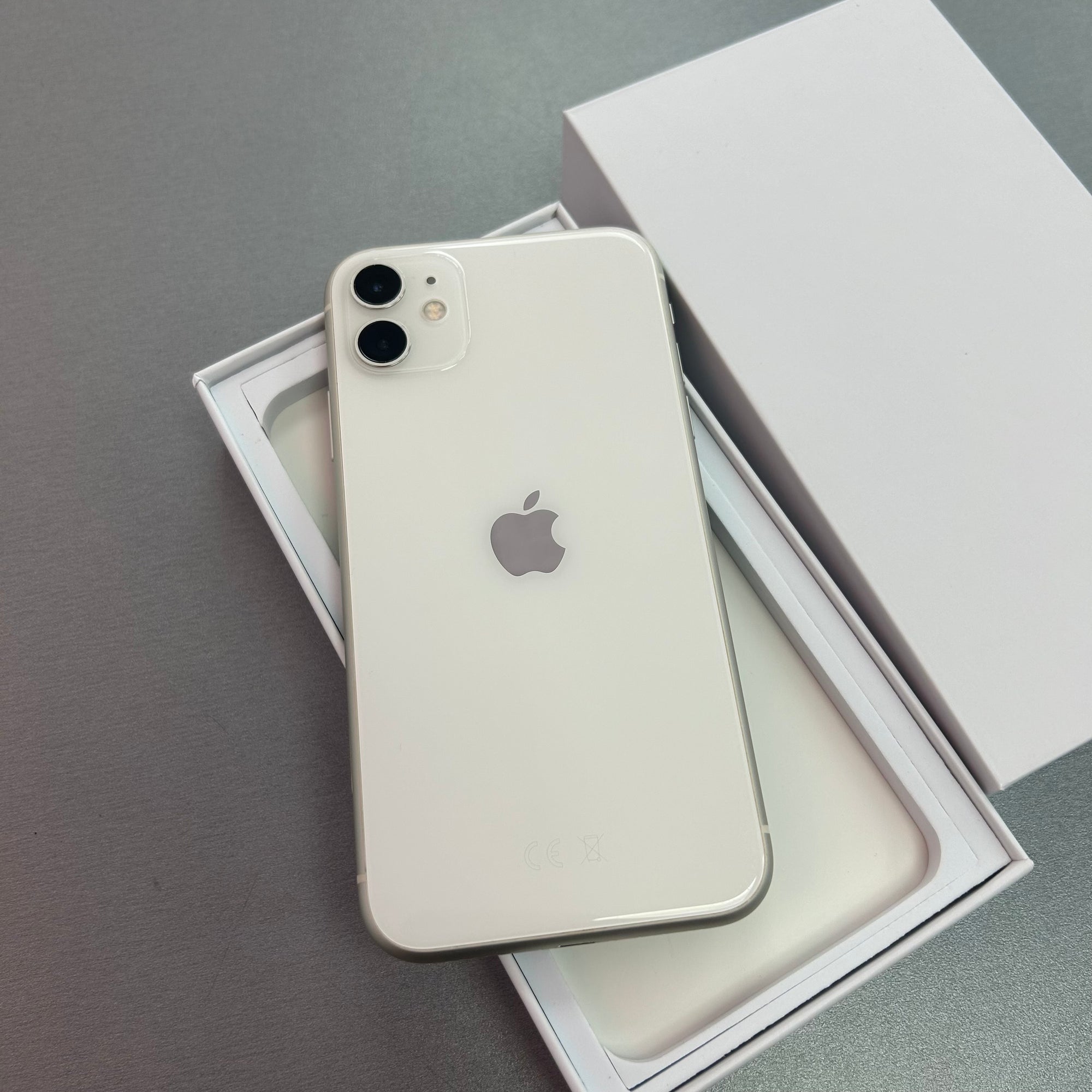 Apple iPhone 11 White 64GB -  100% Battery Health