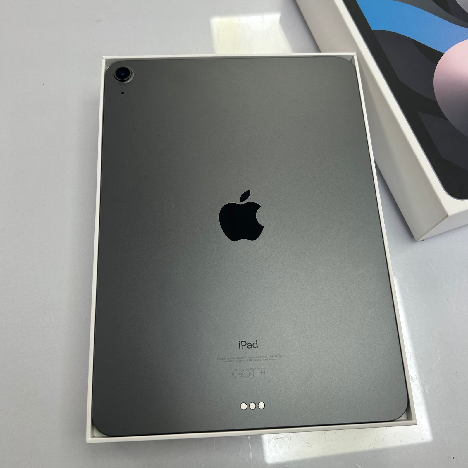 Apple iPad Air (4th Generation) Space Grey 64GB Wi-Fi Only