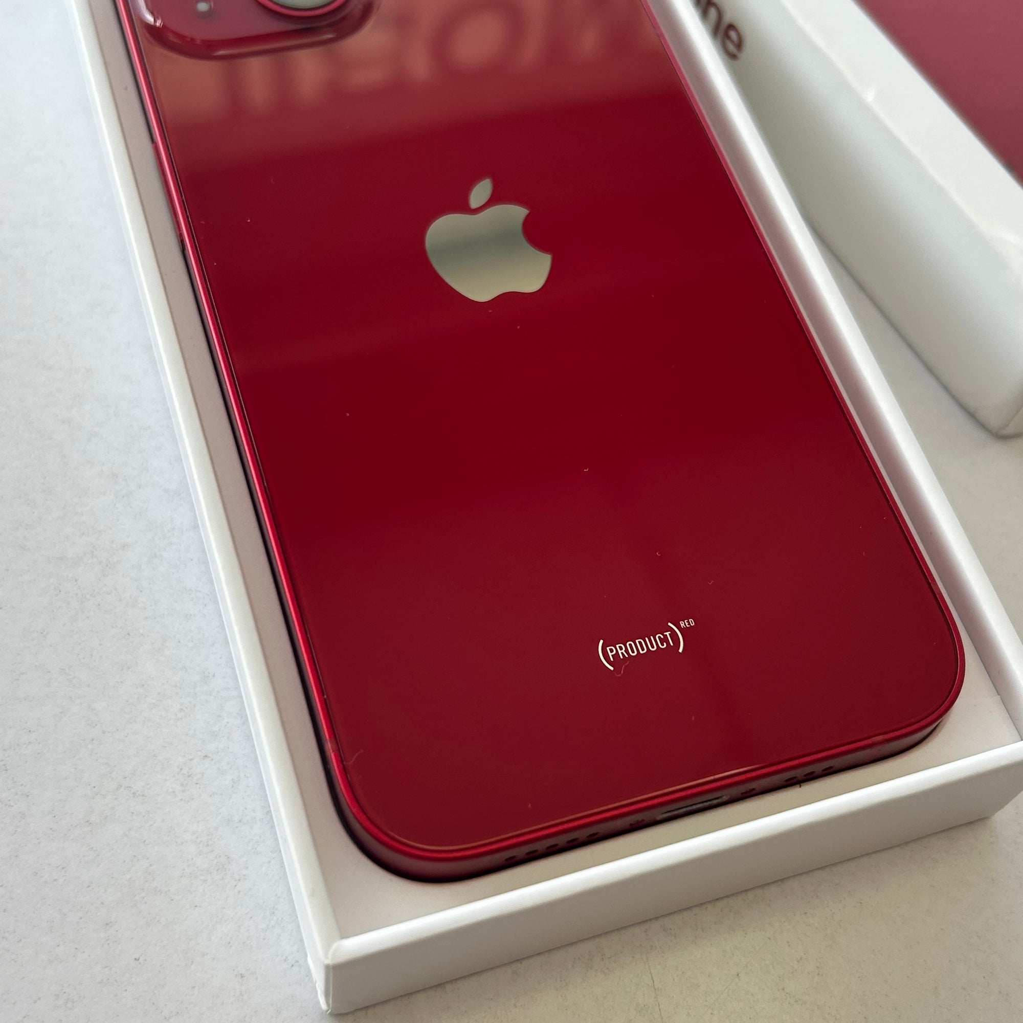 Apple iPhone 13 128GB Product Red - 100% Battery Health