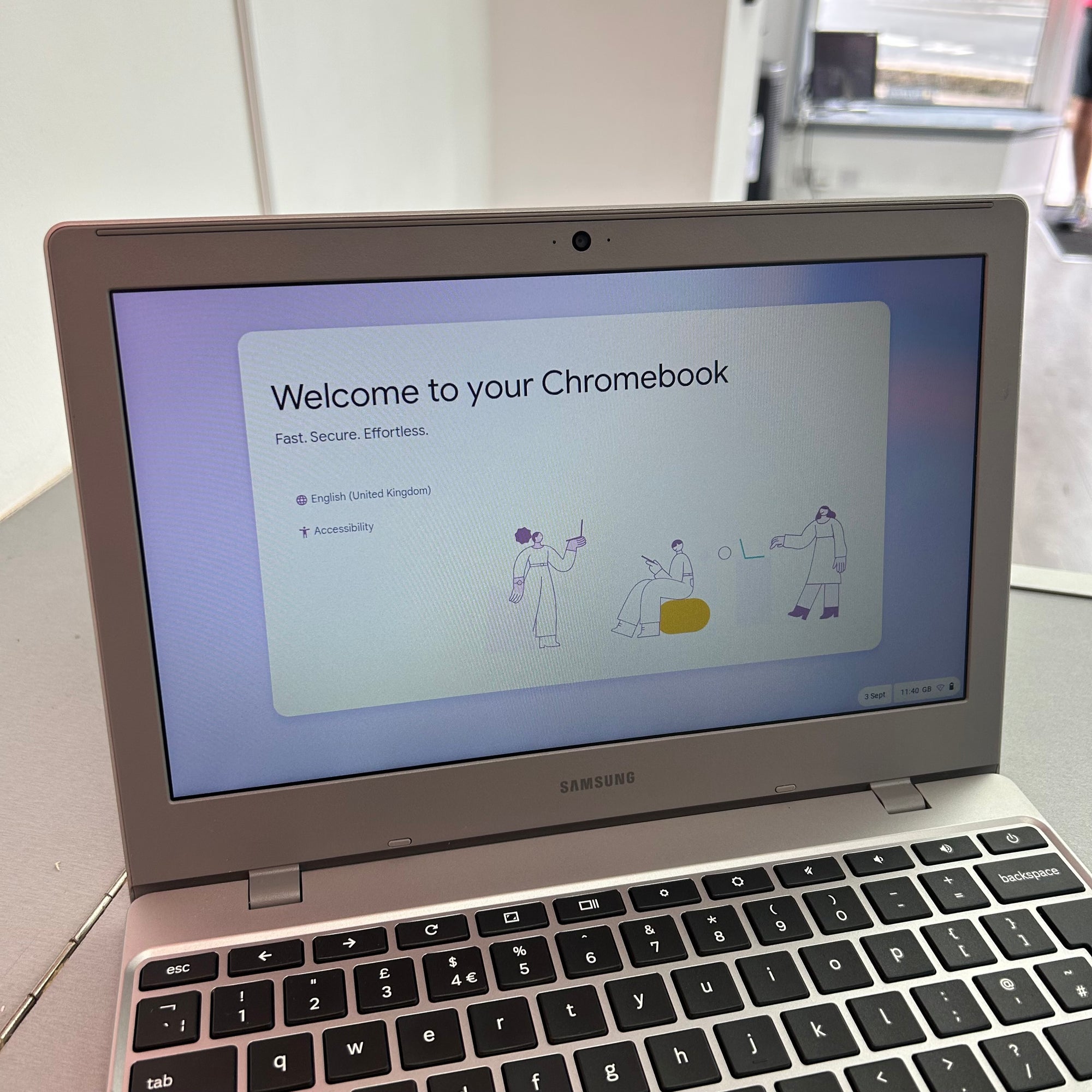 Samsung Galaxy Chromebook Go Silver - 11.6 inch, 4GB RAM, 32GB EMMC Storage