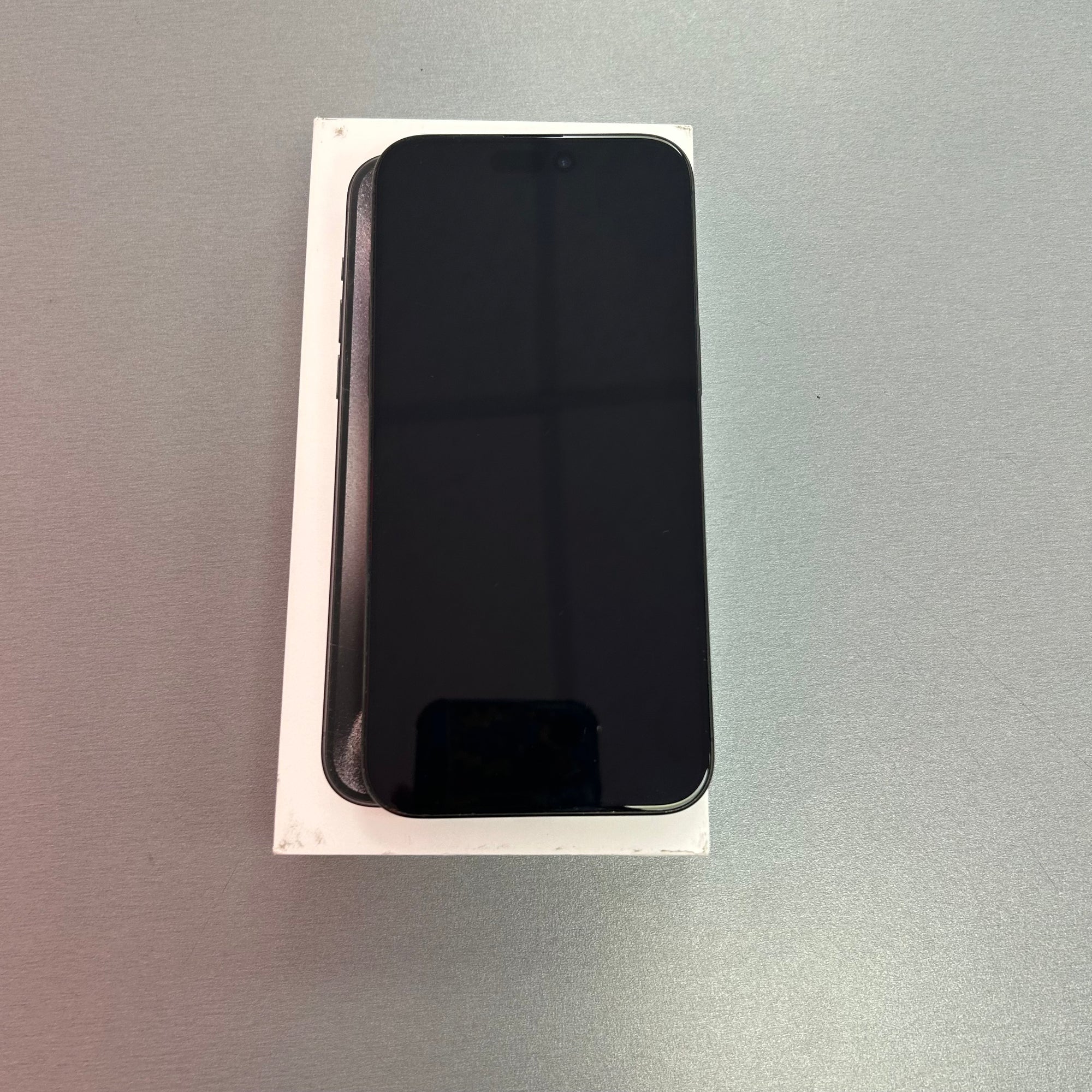 Apple iPhone 15 Pro Max 256GB Black Titanium - 100% Battery Health